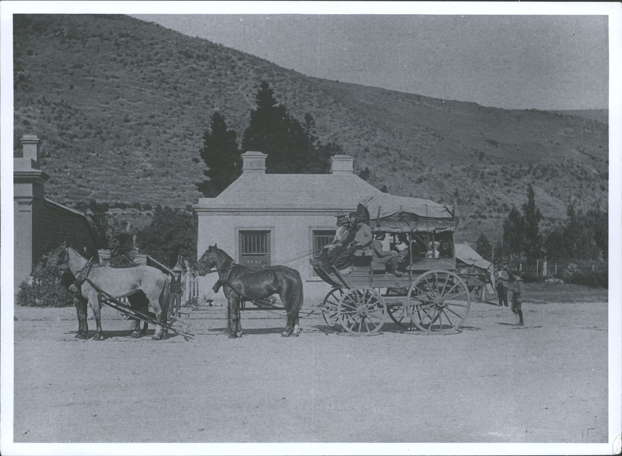 Gold escort, Roxburgh