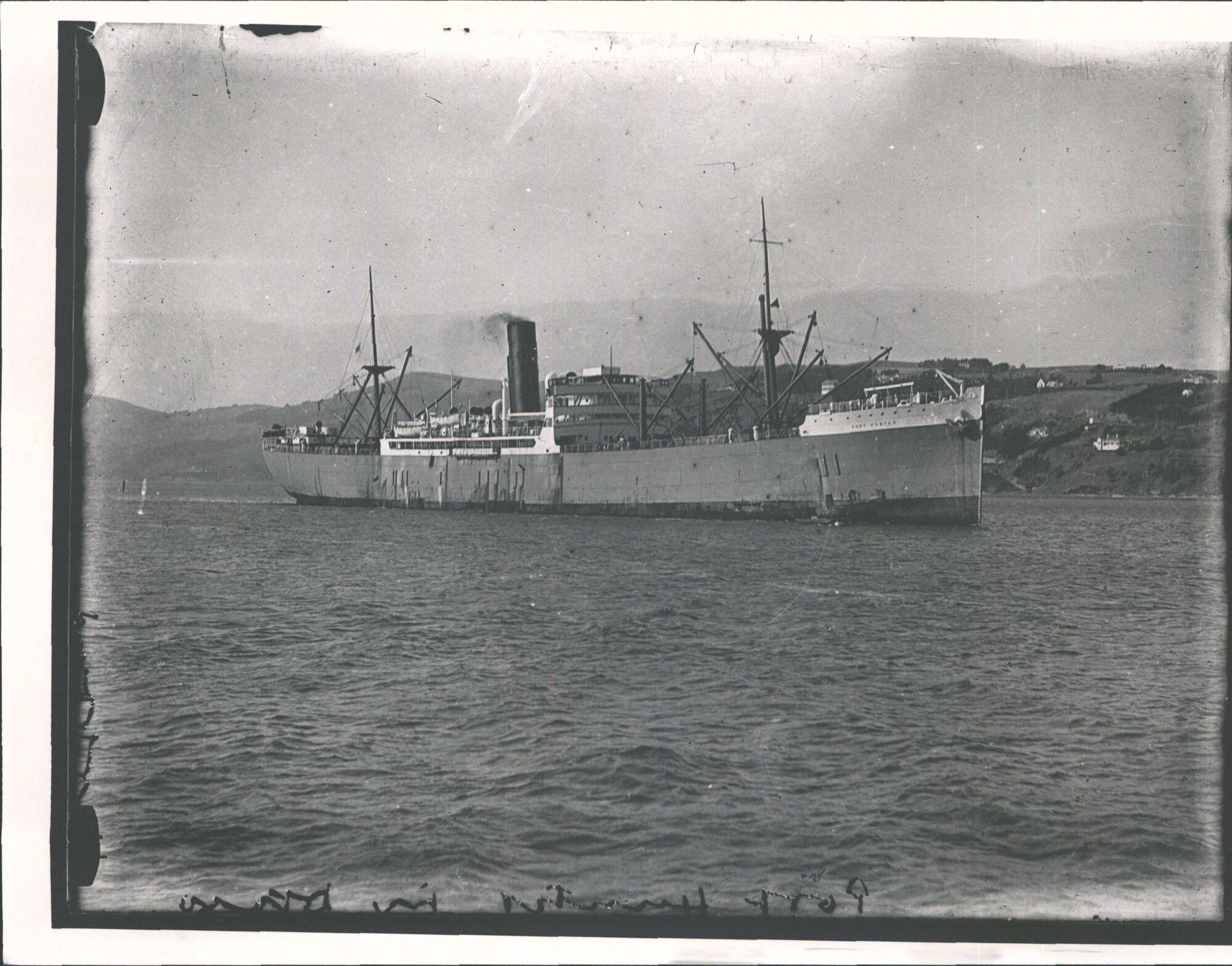Port Hunter(ship) In otago Harbour