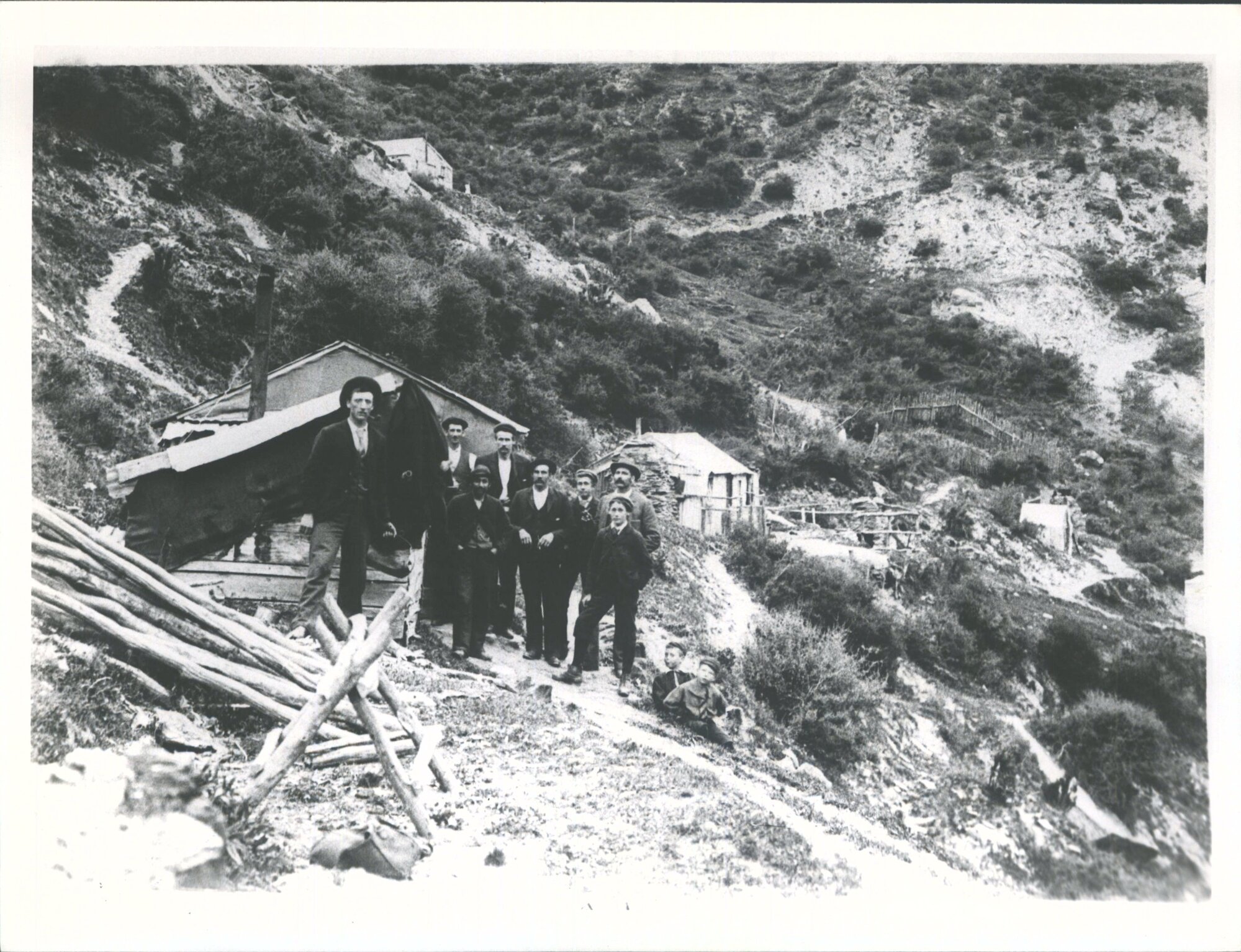 Miners huts at Reefs, about 1 mile from Skippers