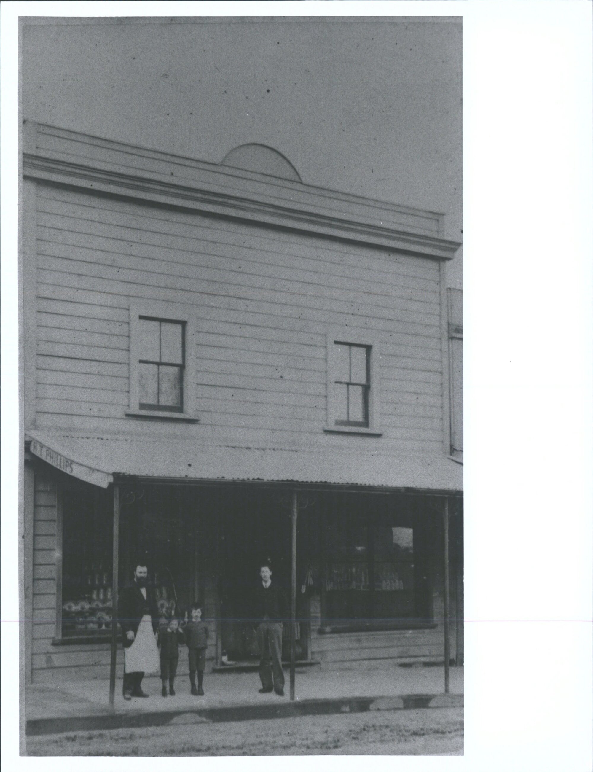 H. T. Phillips, Grocer