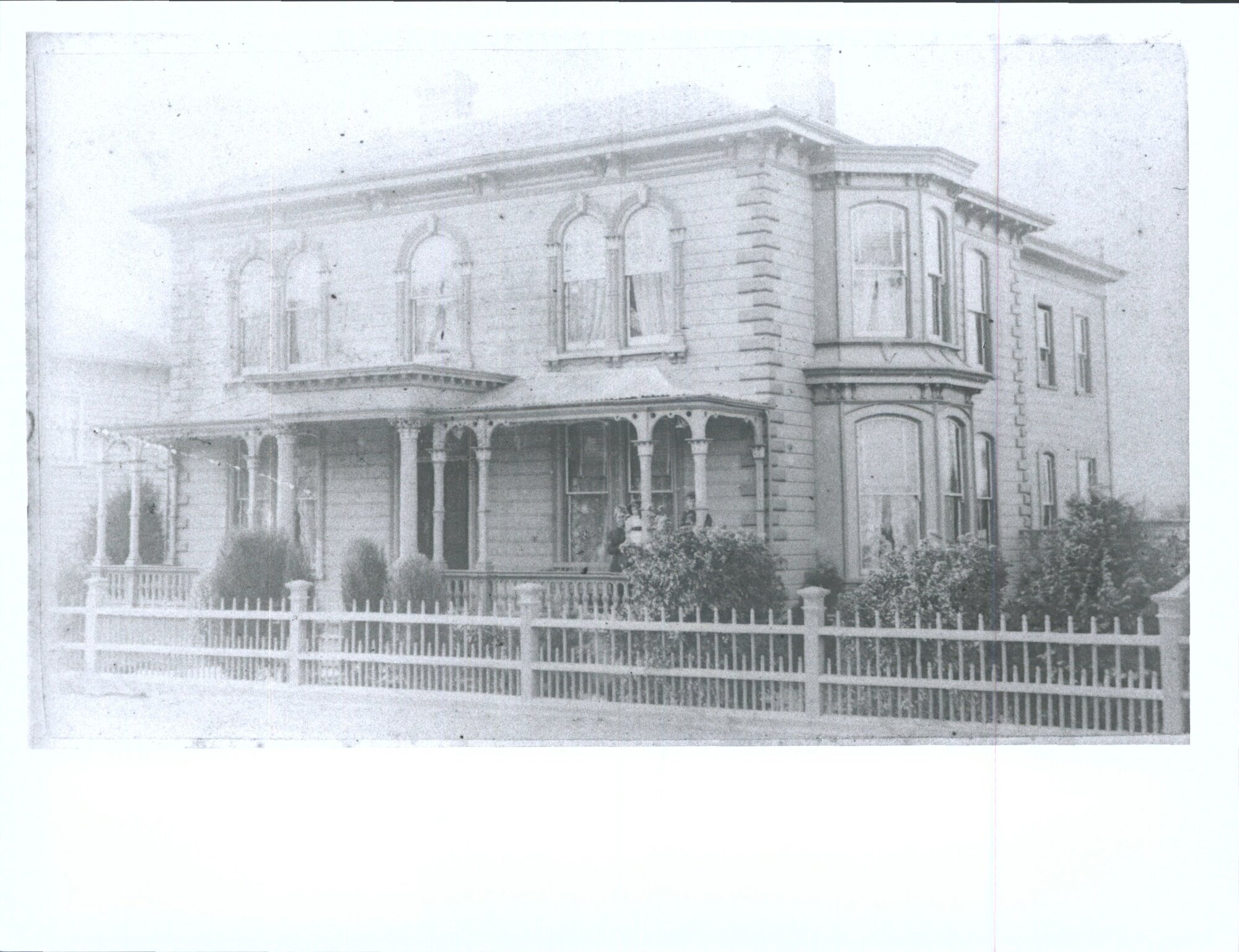 Dwellings unidentified