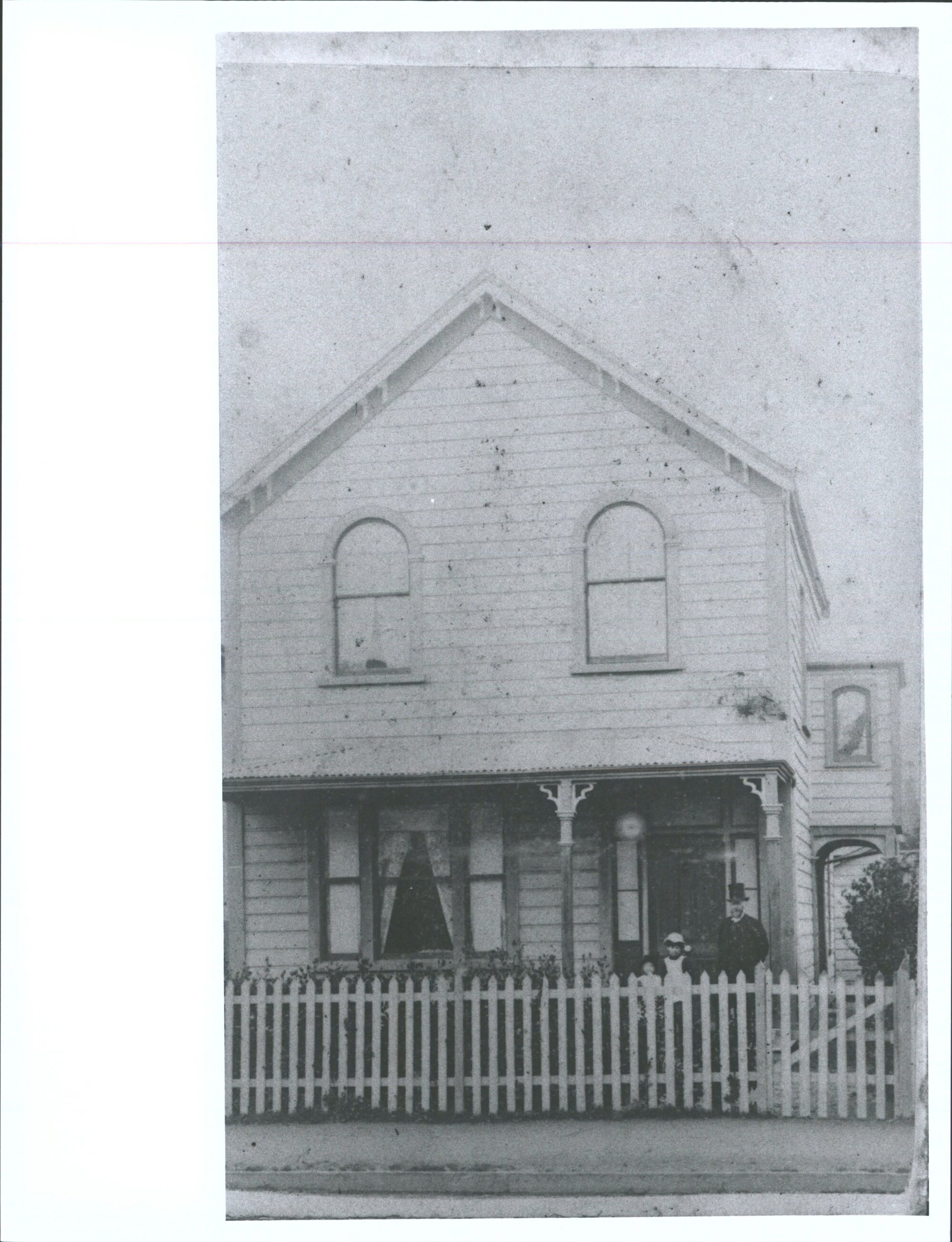 Dwellings unidentified