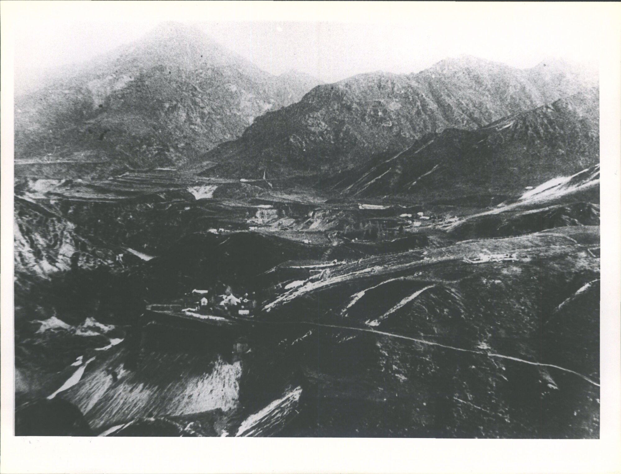 Aspinall Sluicing Claim &amp; Homestead, Track to Bullendale