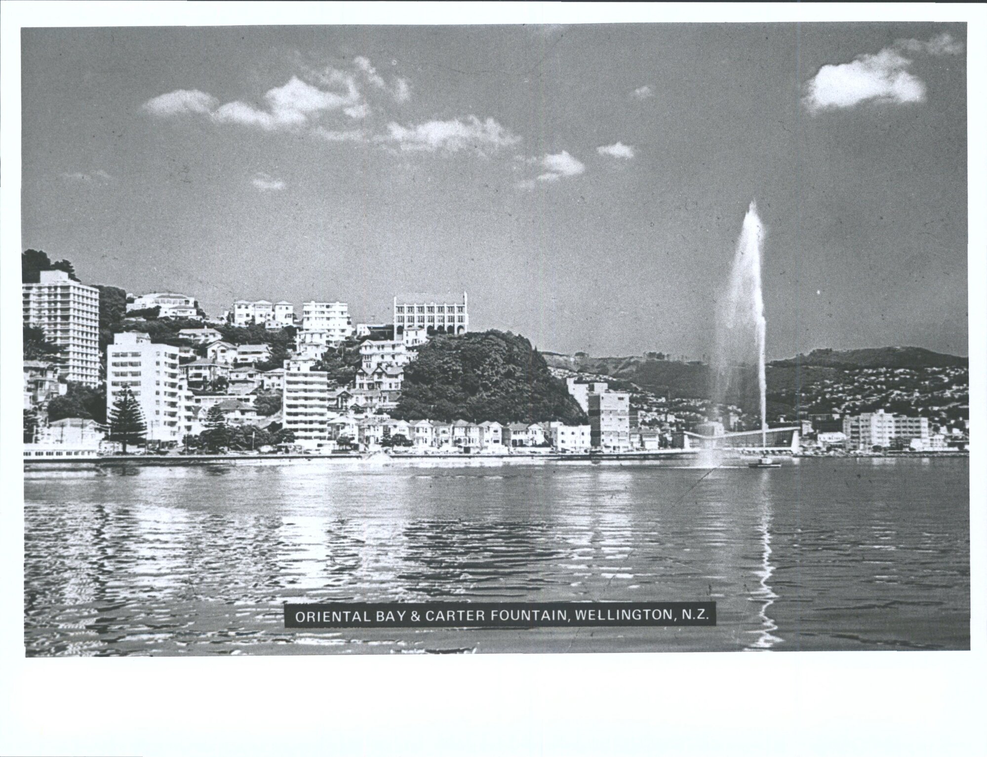 Oriental Bay &amp; Carter Fountain, Wellington, N.Z.