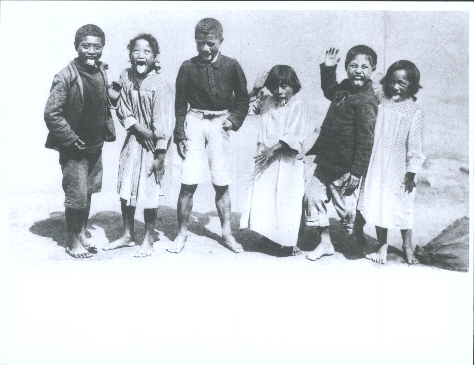 Maori children posing for photo