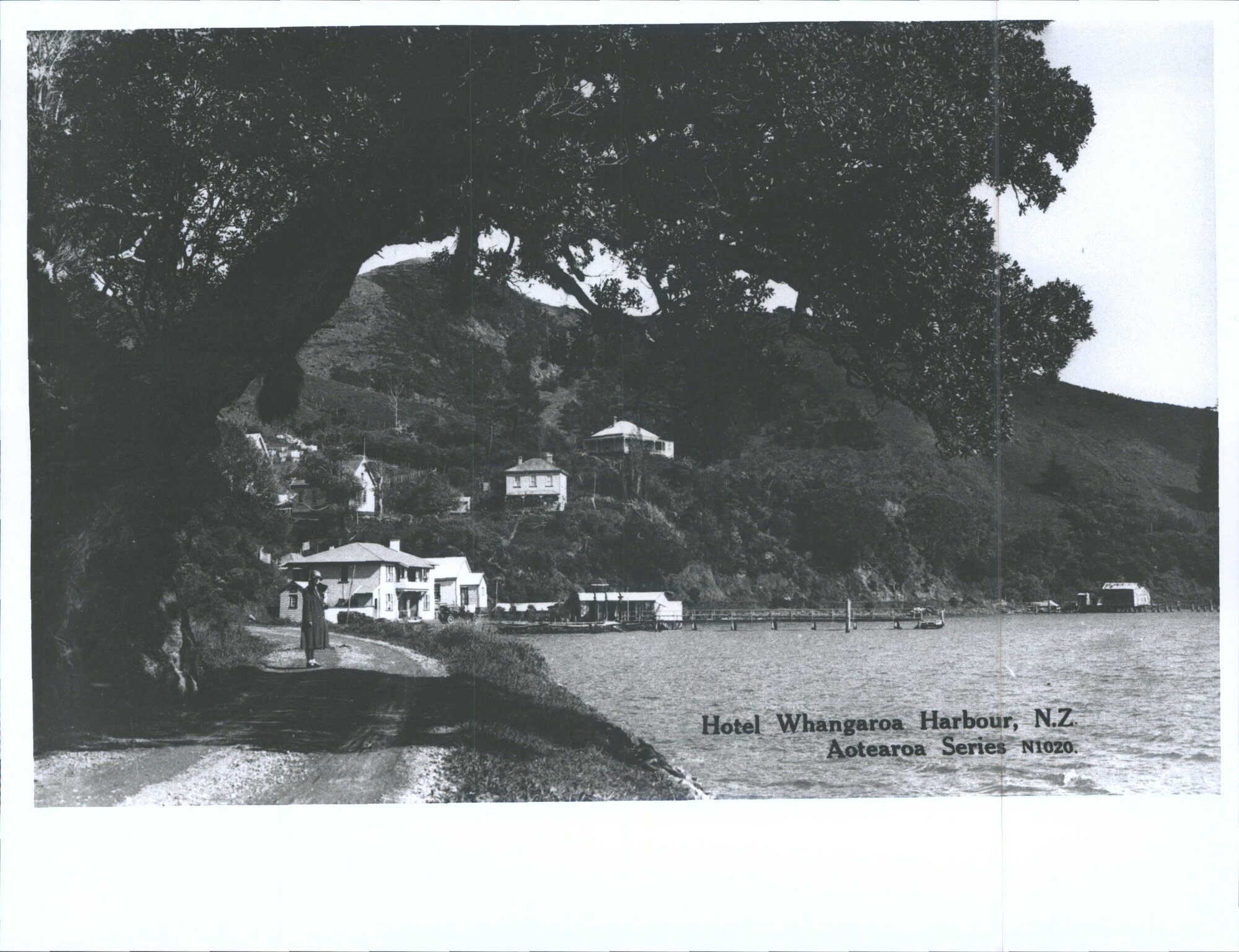 Hotel, Whangaroa Harbour, N.Z.