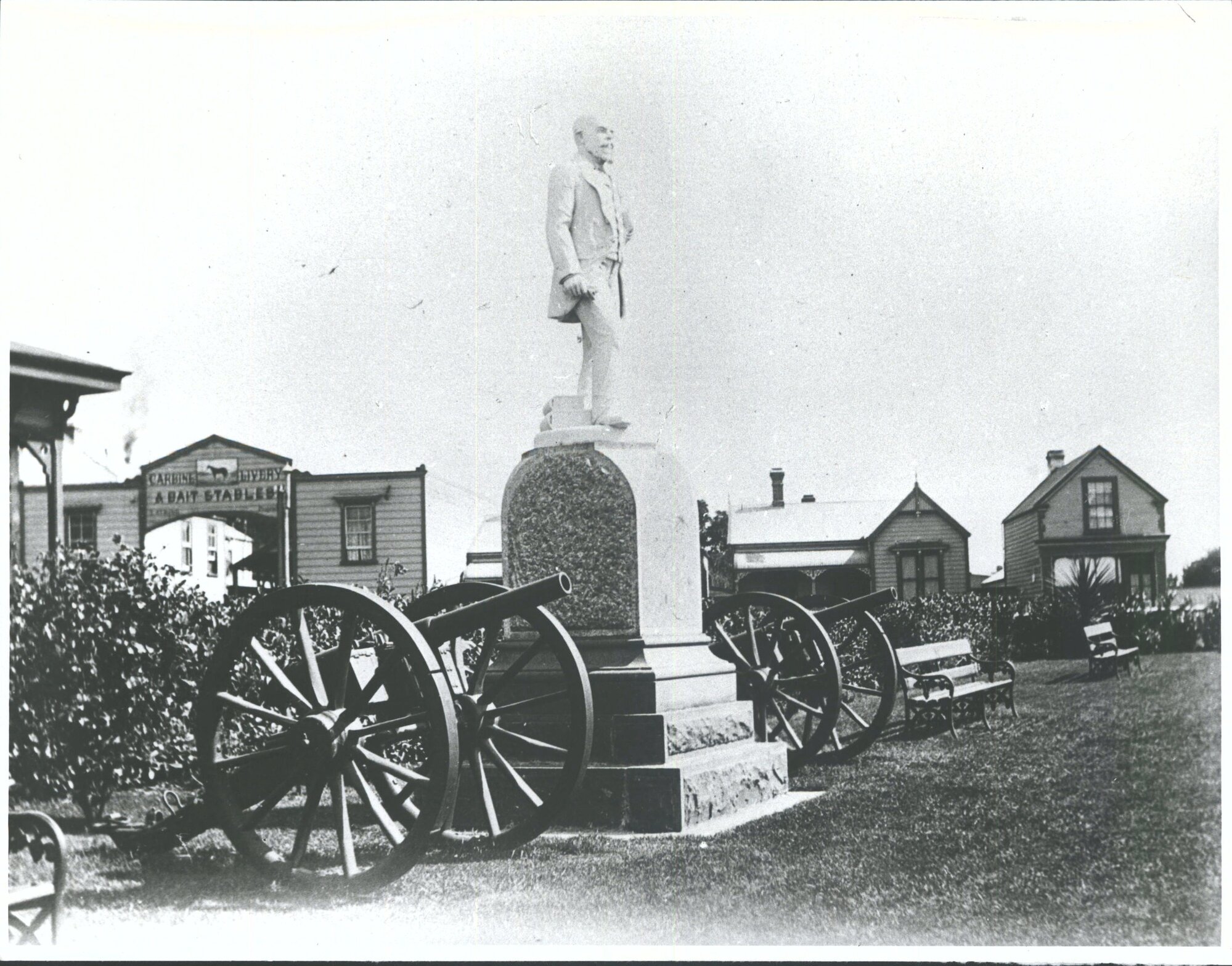 Balance's Monument, Wanganui