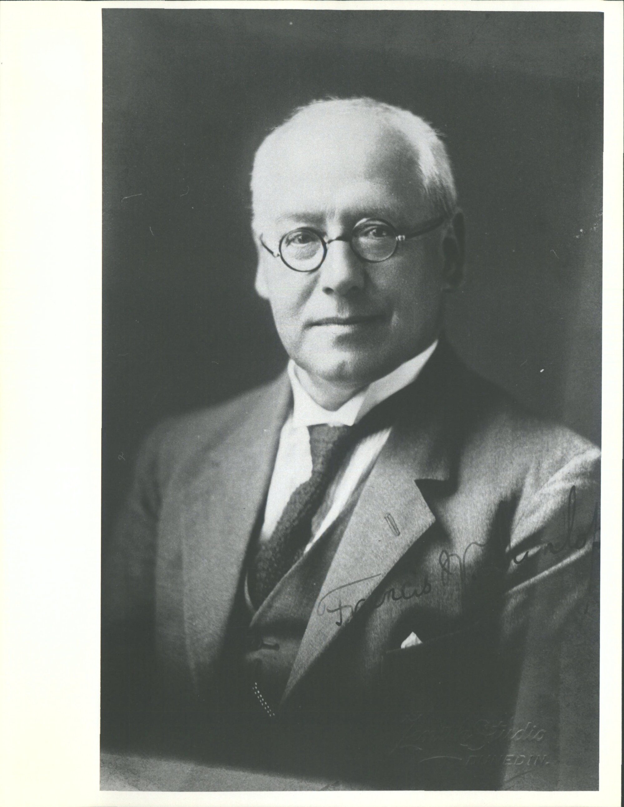 Dunlop, Prof Francis Wallace