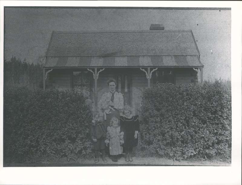 MAHONEY Family residence