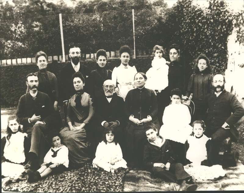 MICHAELIS; Mr Moritz &amp; Mrs &amp; Family
