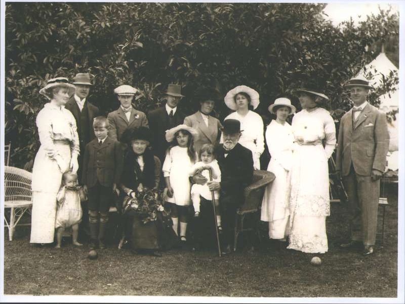 Miller, Sir Henry John &amp; Wife Lady Jessie (nee Orbell)