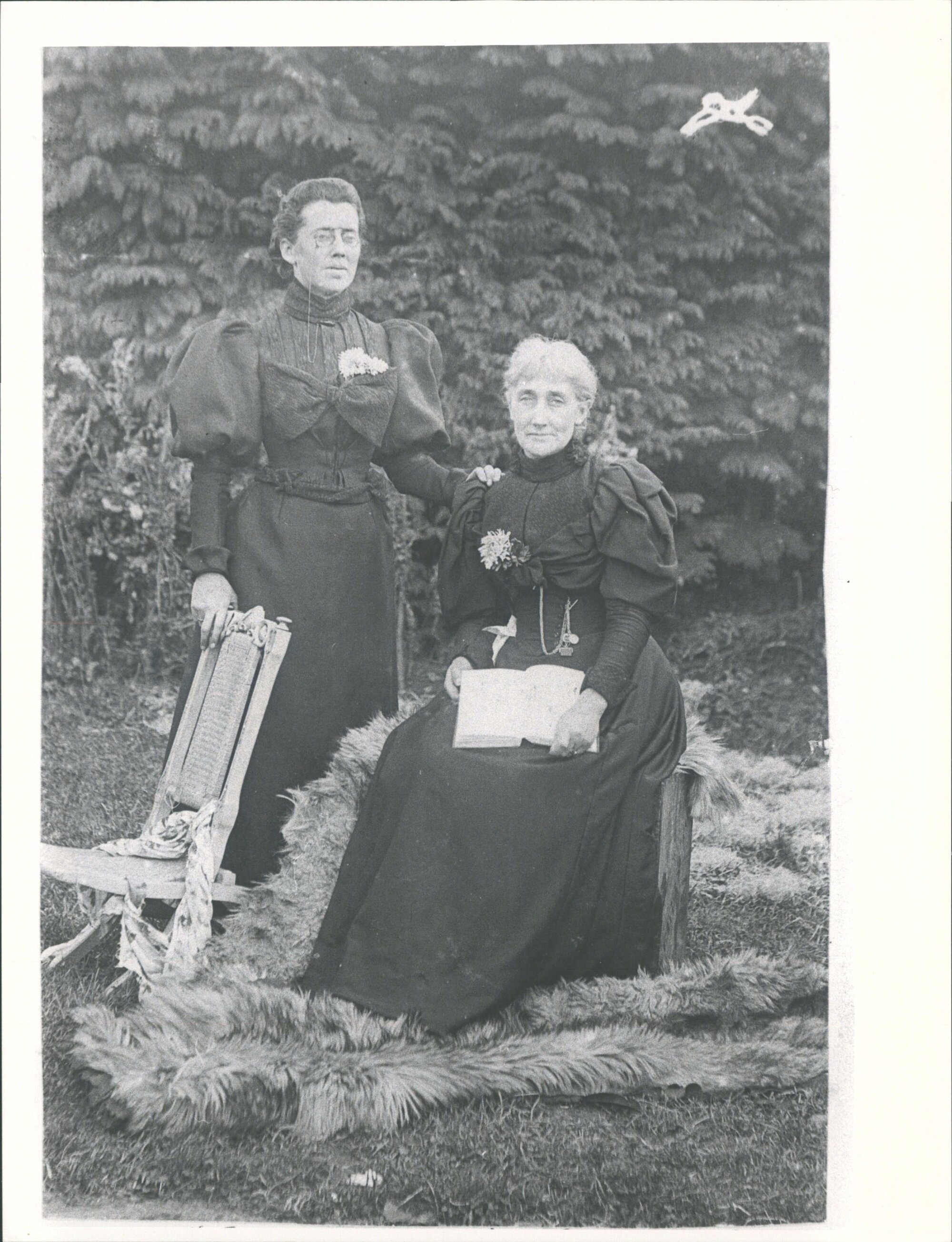 ROSS, Forest (Bessie, Mrs Malcolm) &amp; Whitson Mrs. T. W. (right)