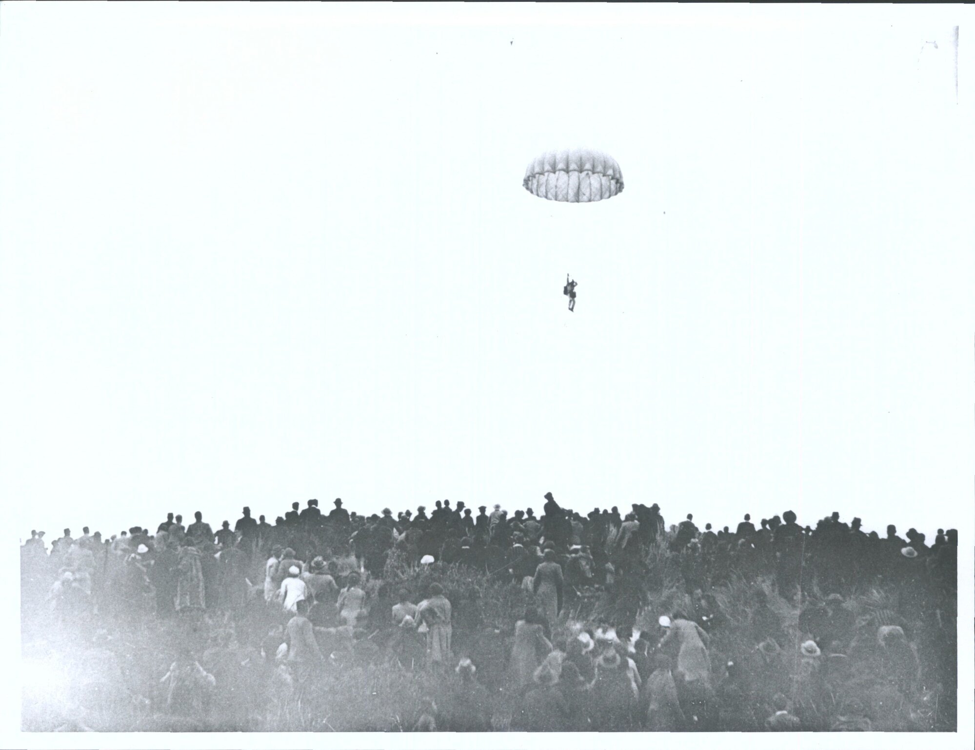 Parachutist