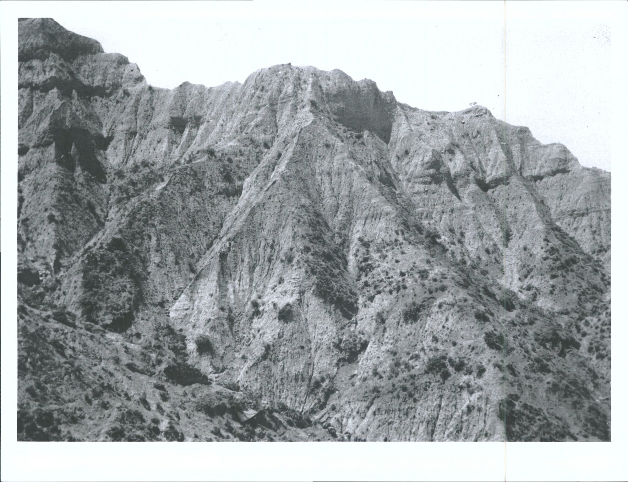 [Razor] back leading down from the "Sphinx" on Manow[??] end of Walker's