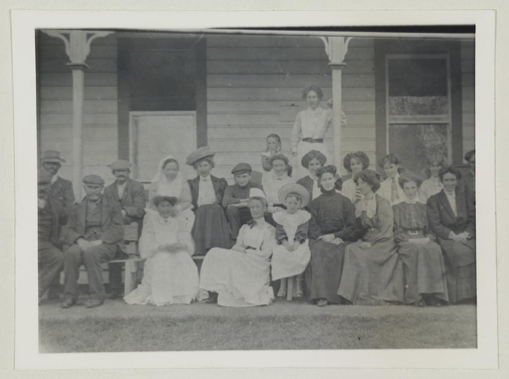 Patients and staff at the Rock and Pillar sanitorium