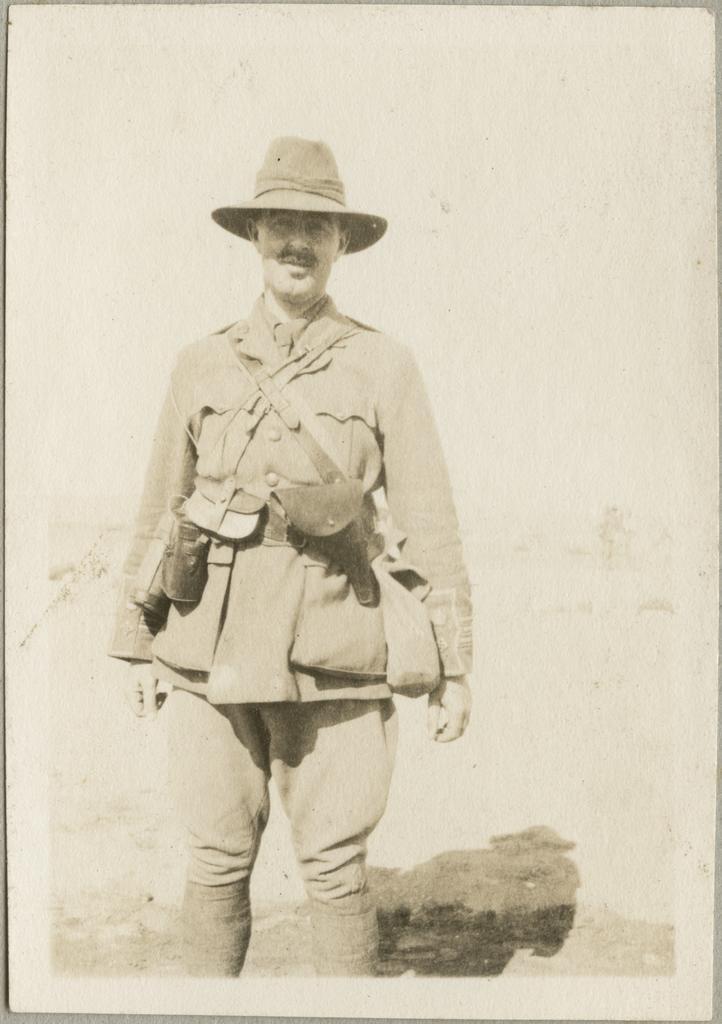 Charles Mackie Begg
