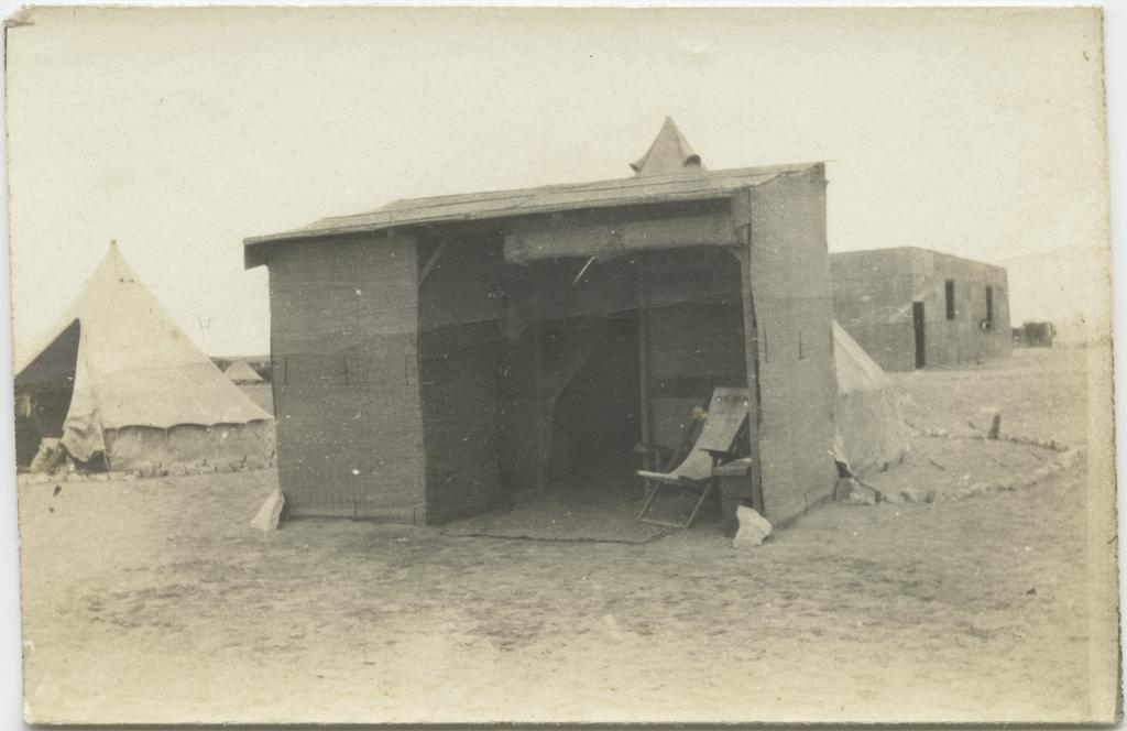 Hut