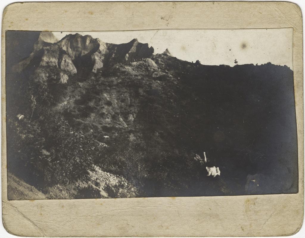 'Walkers ridge gives an idea as to the topography of the Country'