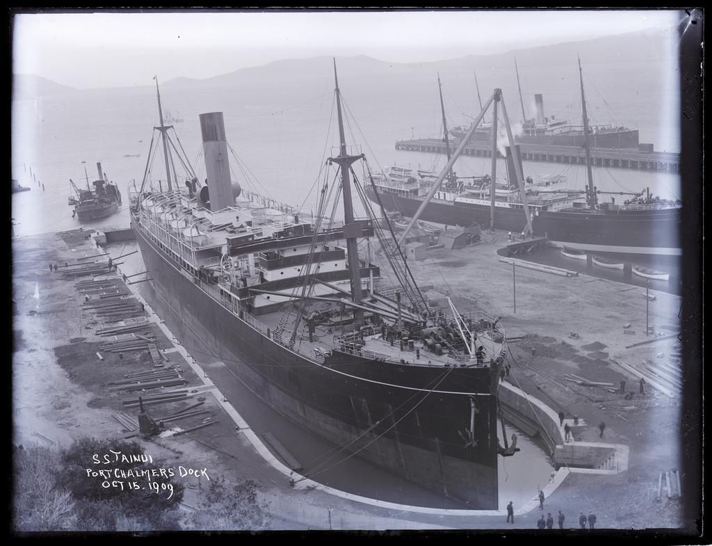'S.S. Tainui Port Chalmers Dock'