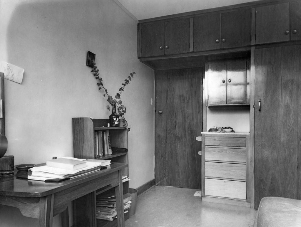 Resident's room, Studholme Hall