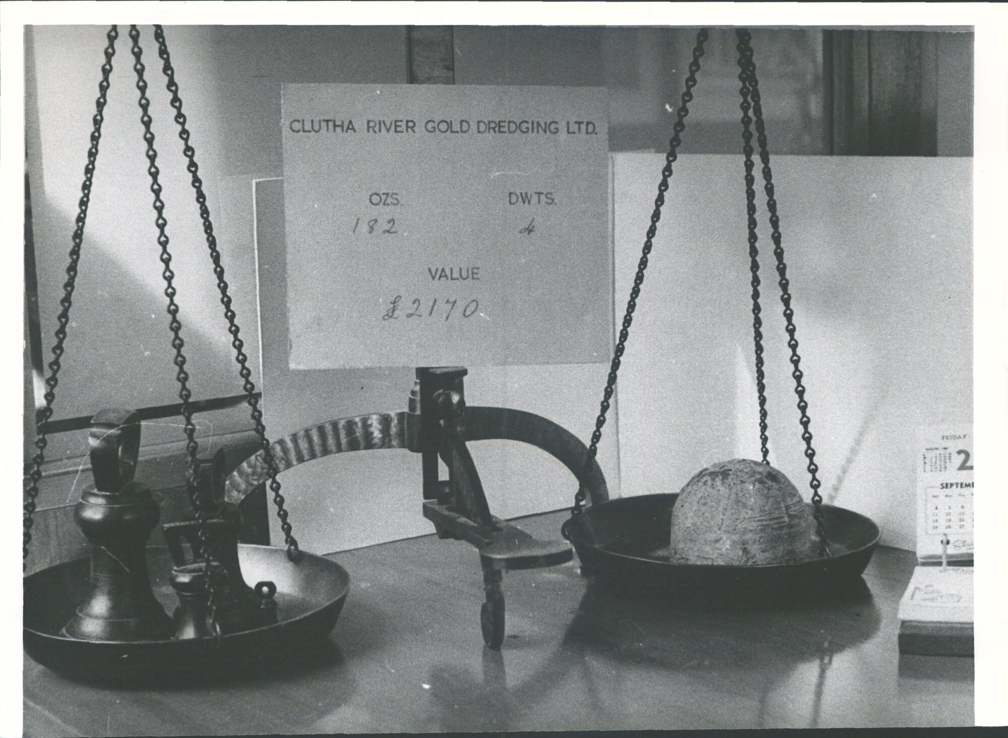 Clutha River Gold Dredging Ltd. 182 oz gold in one week