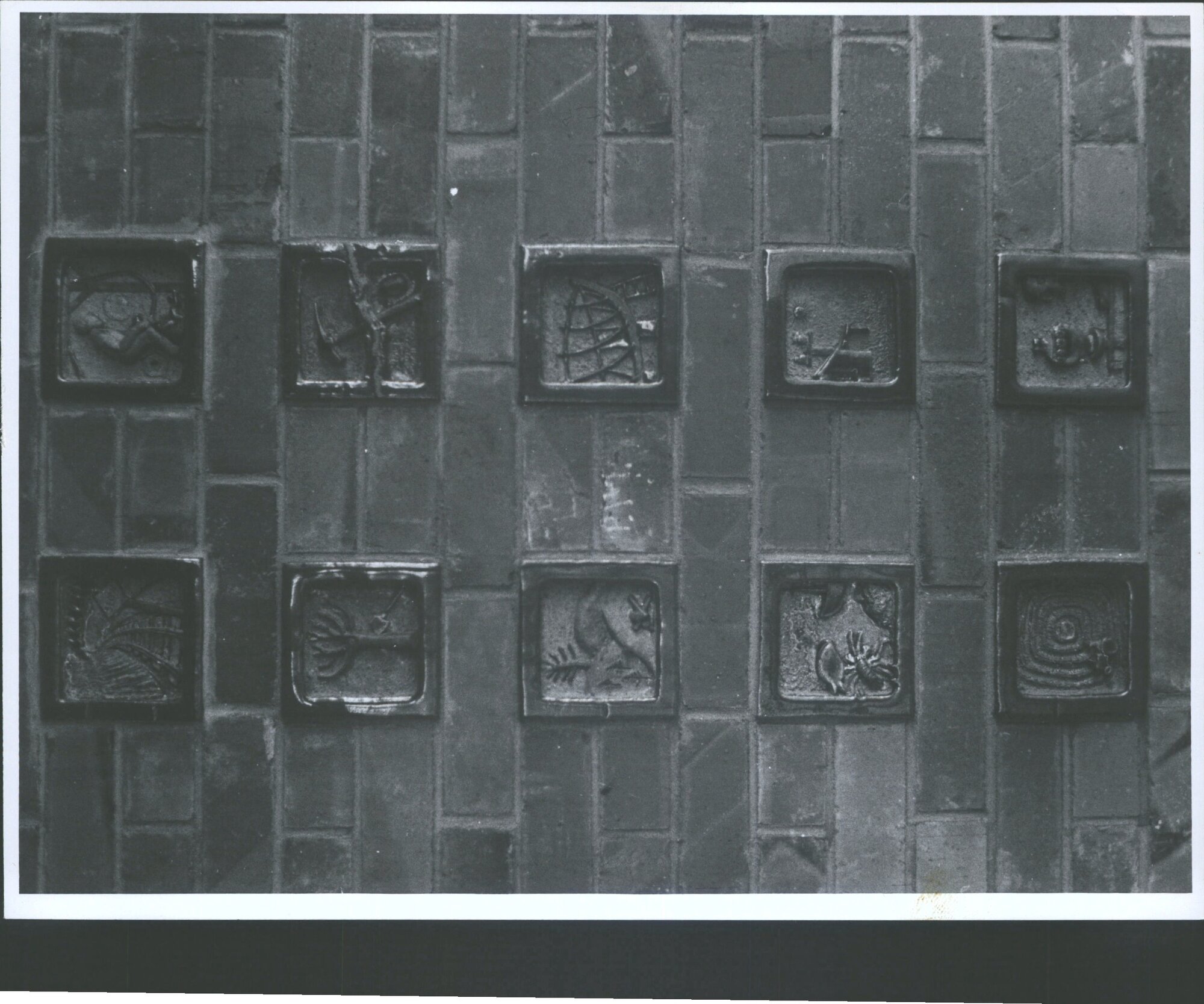 Coromandel Post Office. Decorative glazed tiles by Barry Brickell