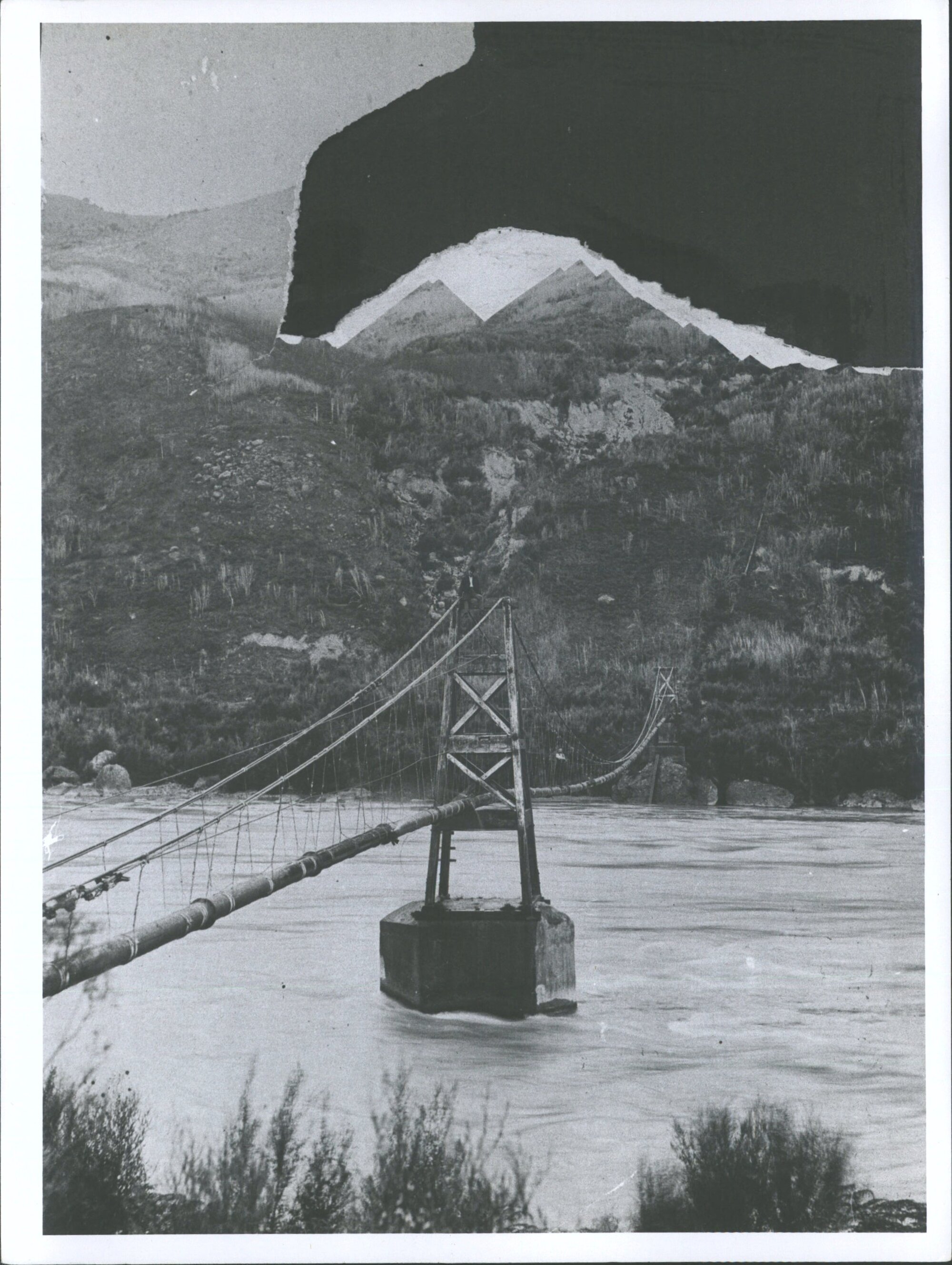Pipe line bringing water across Clutha River a few miles upstream from Beaumont