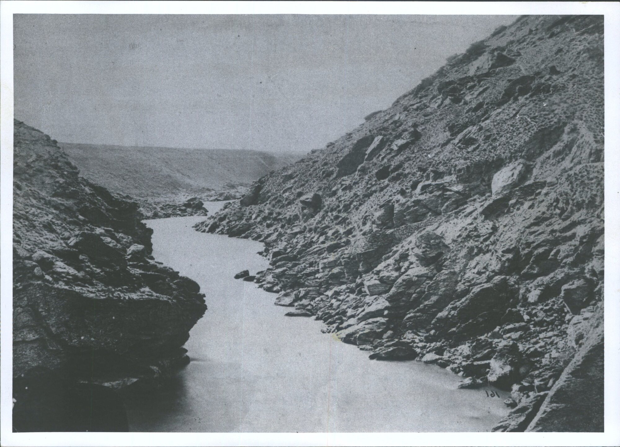 View Upstream from Cromwell Bridge