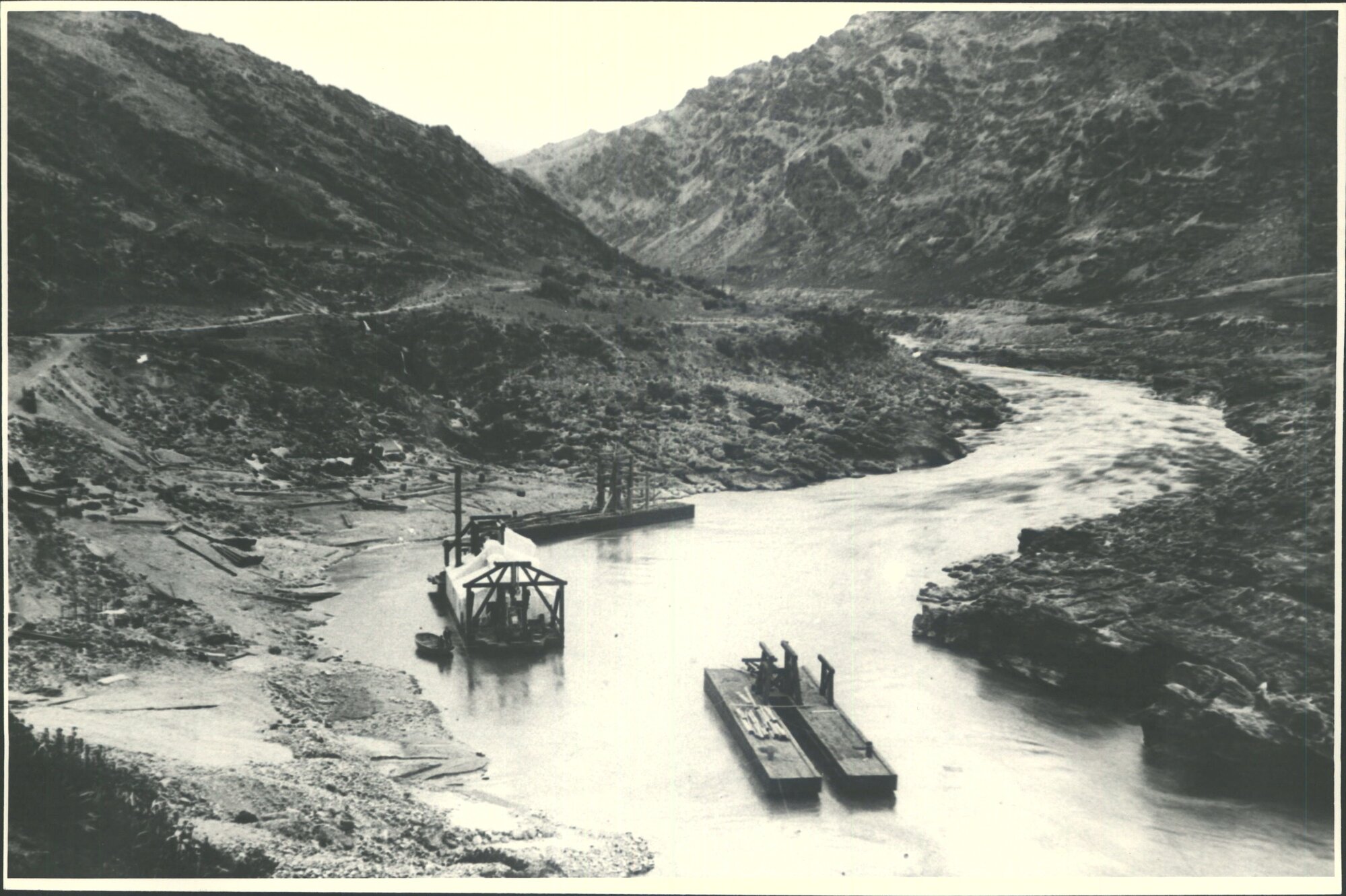 Dredge Building Molyneux River
