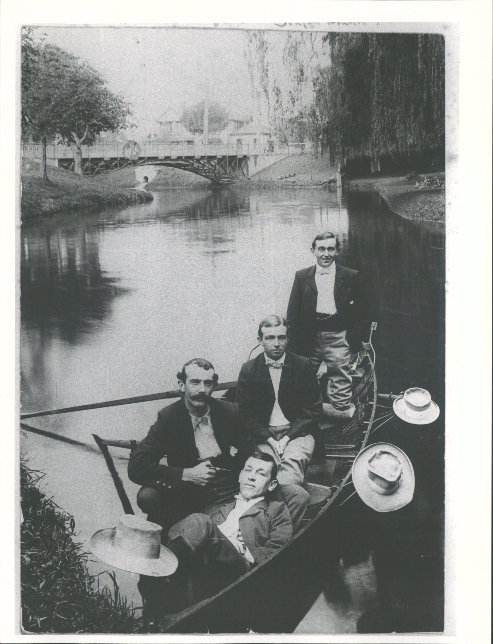 Antigua St foot bridge