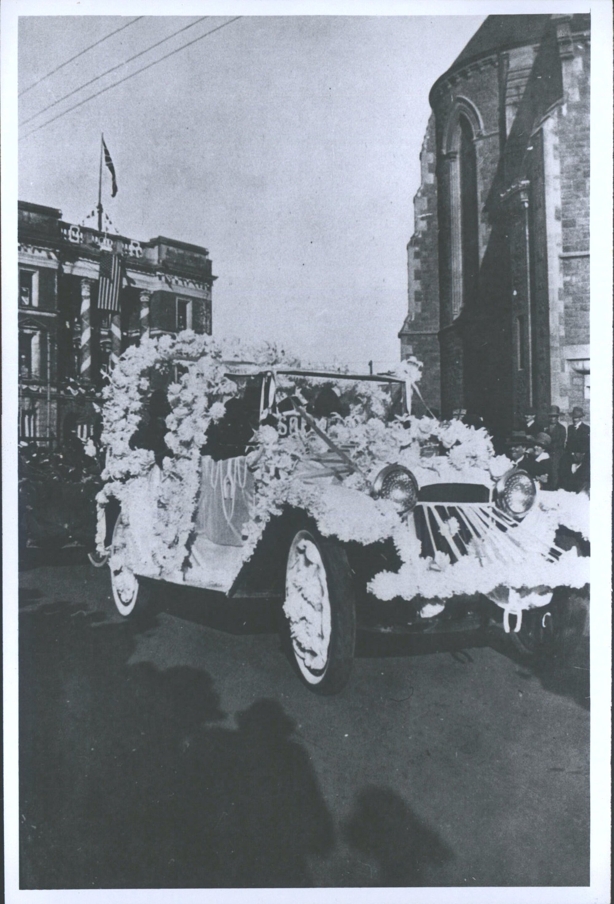 Soldiers' Car. 1st Prize Peace Celebrations Christchurch, 1919