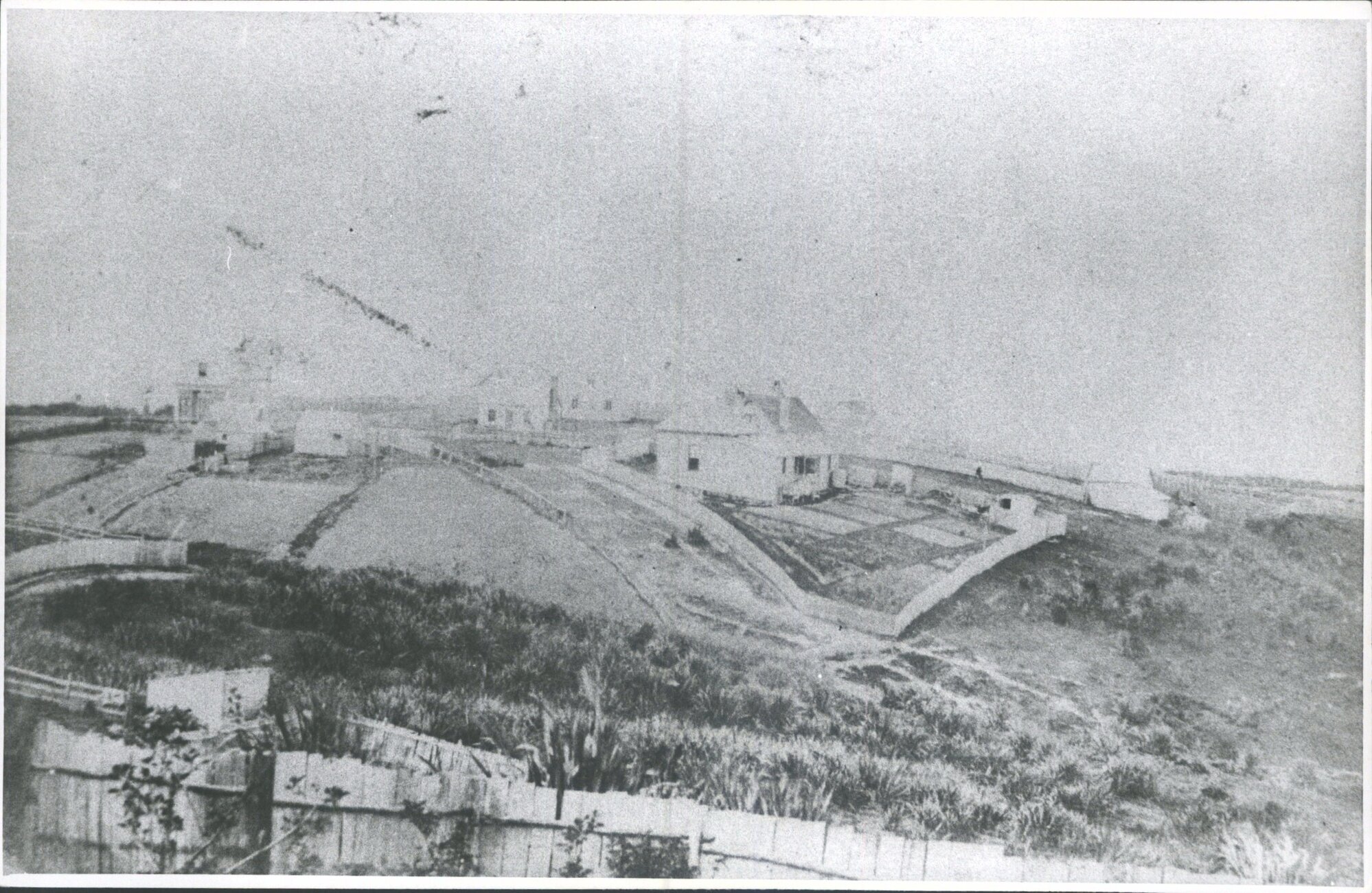 DE CARLES (?) HILL MORNINGTON