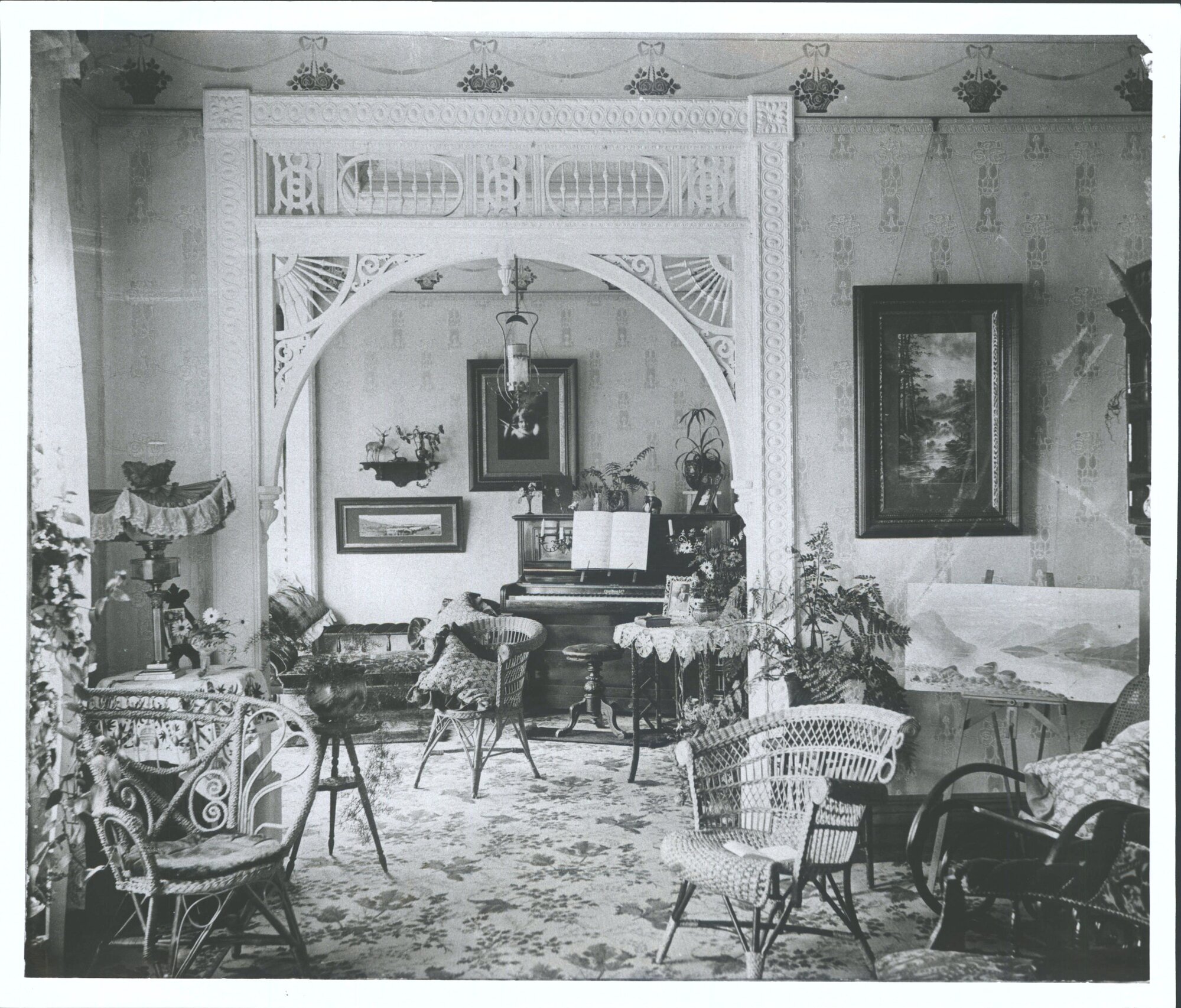 Drawing room of Mr &amp; Mrs Jack Lindsay (P01-035)