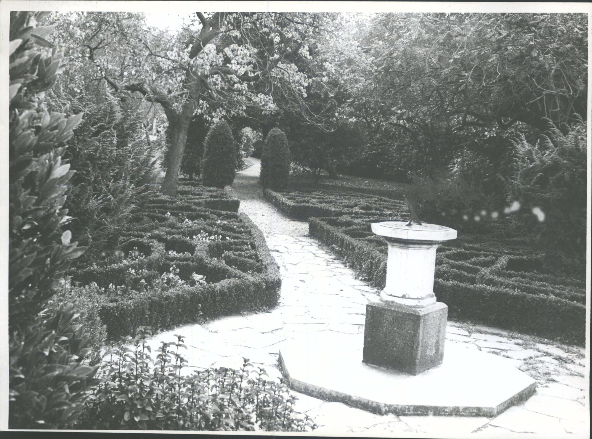 Shakespeare Garden, Dunedin Botanic Garden