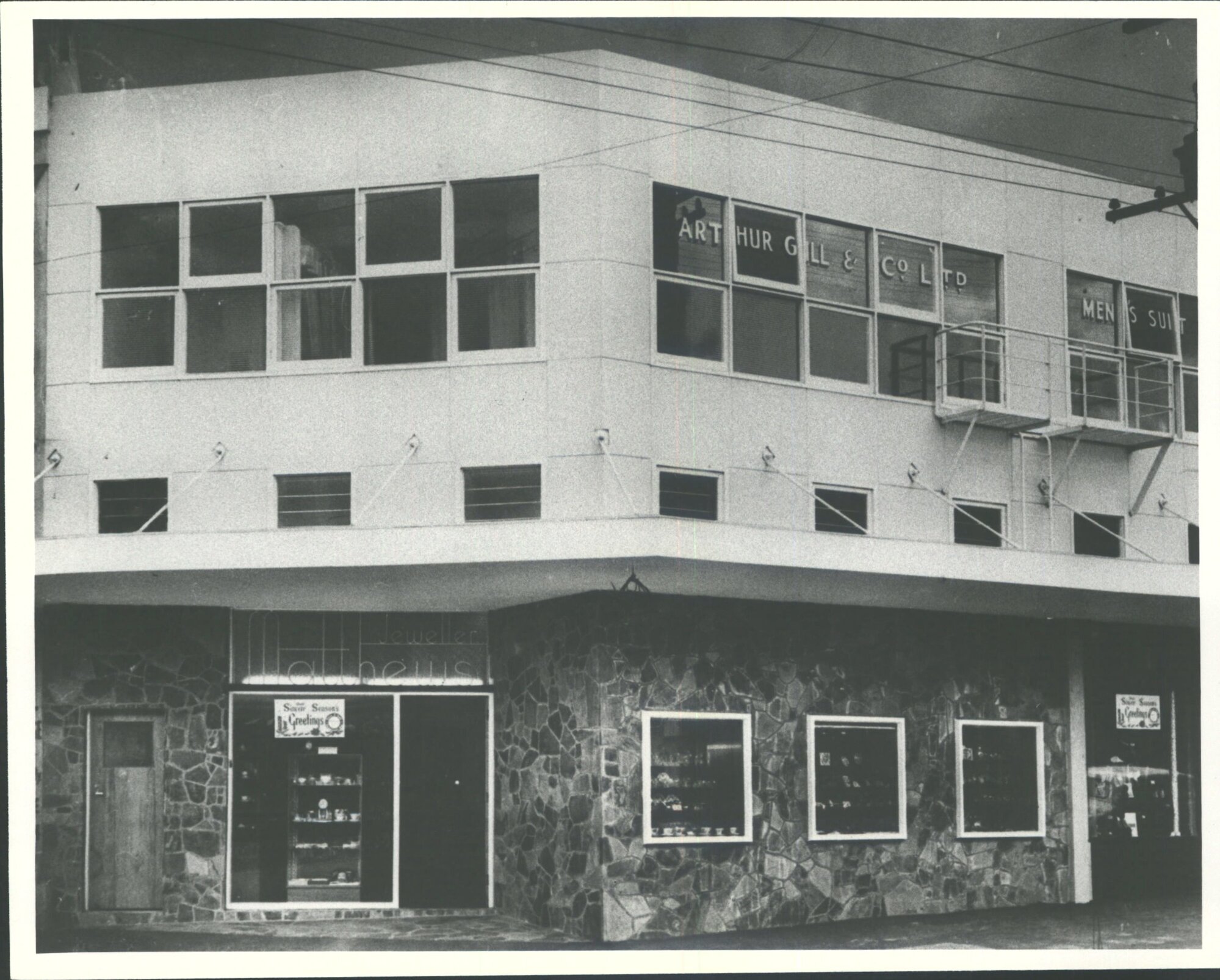 Matthews Jeweller.  Building designed by John D Allingham, Dunedin and built by Fletcher Construction