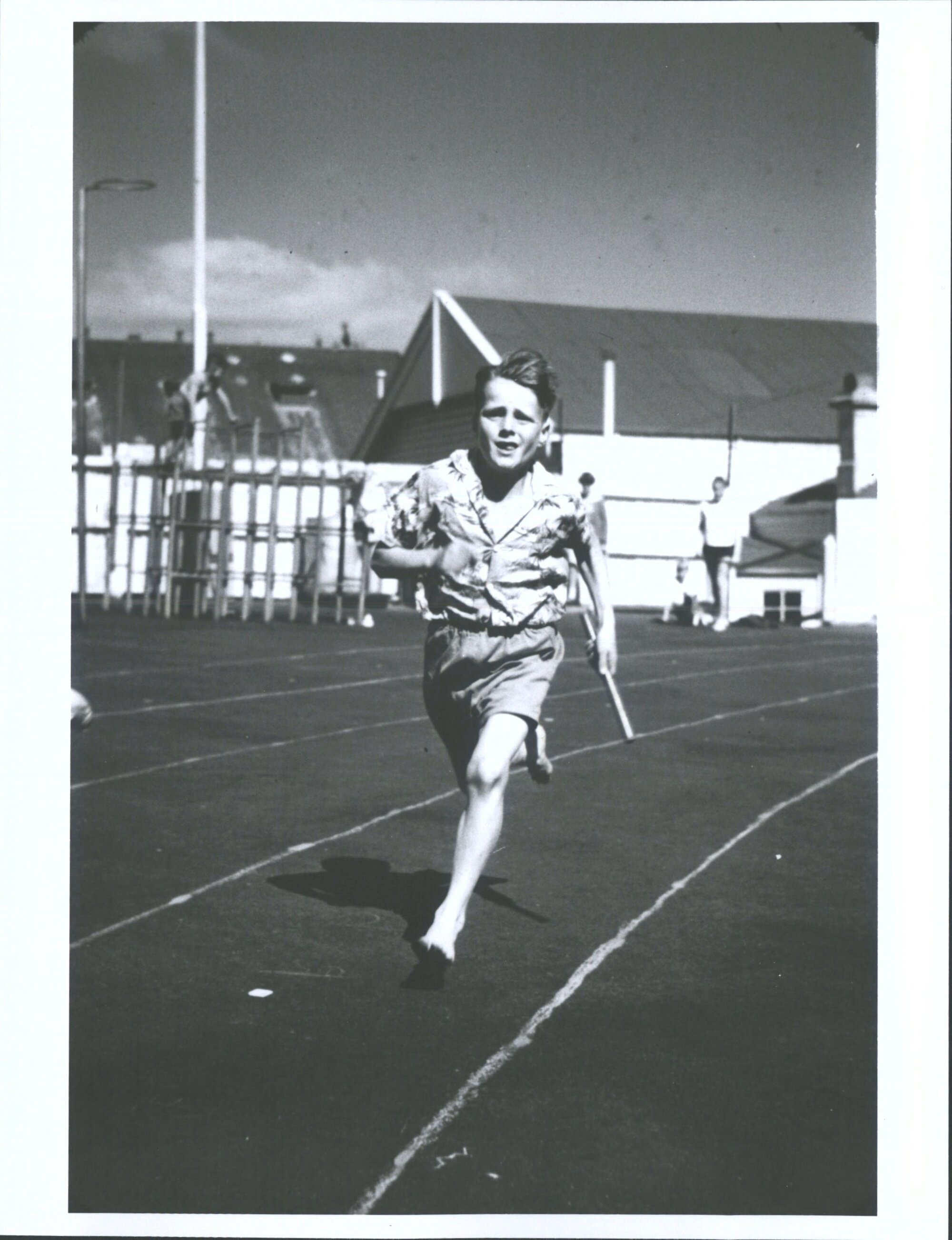 Bruce Dow- - Champion relay runner