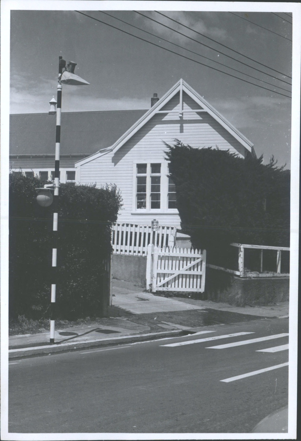 DUNEDIN MORNINGTON SCHOOL