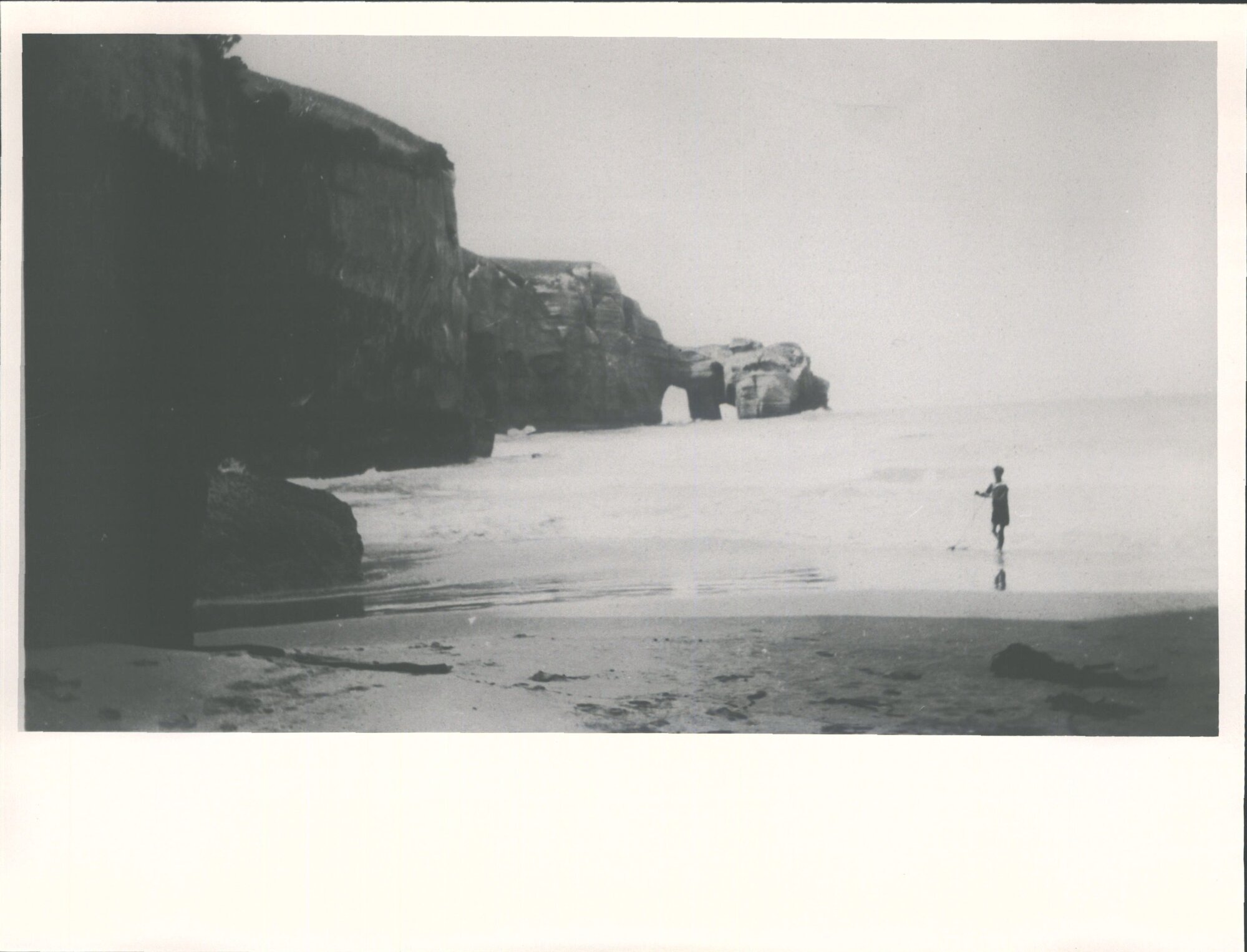 Tunnel Beach , The Caves, 1934