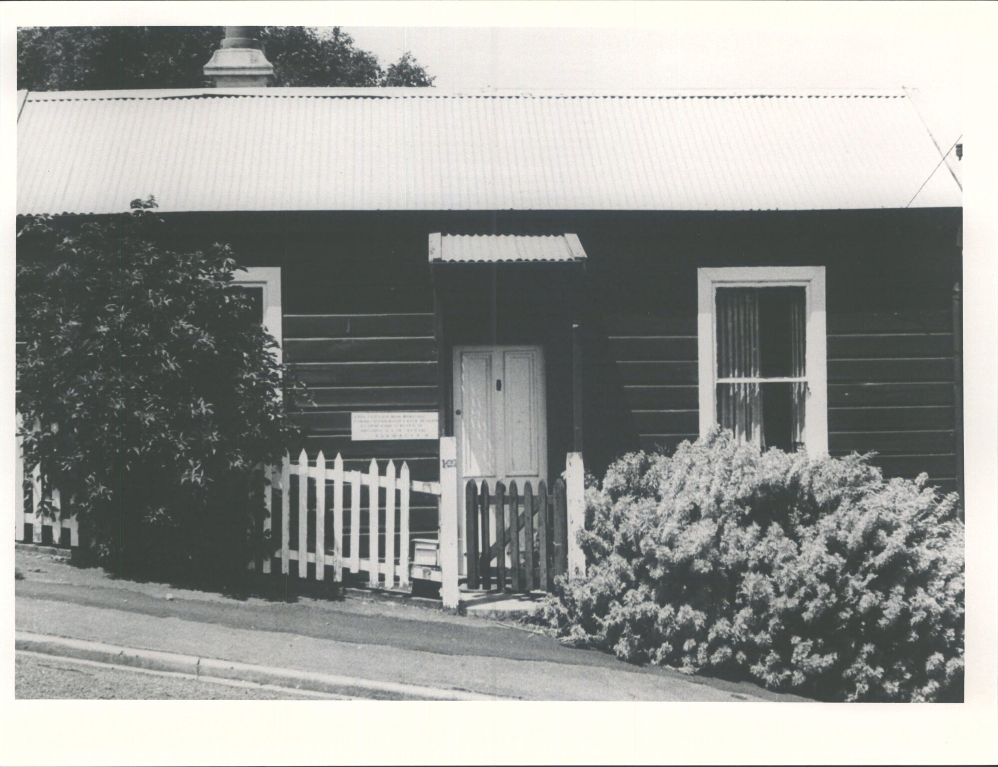 see also Portraits - Hotere, Ralph