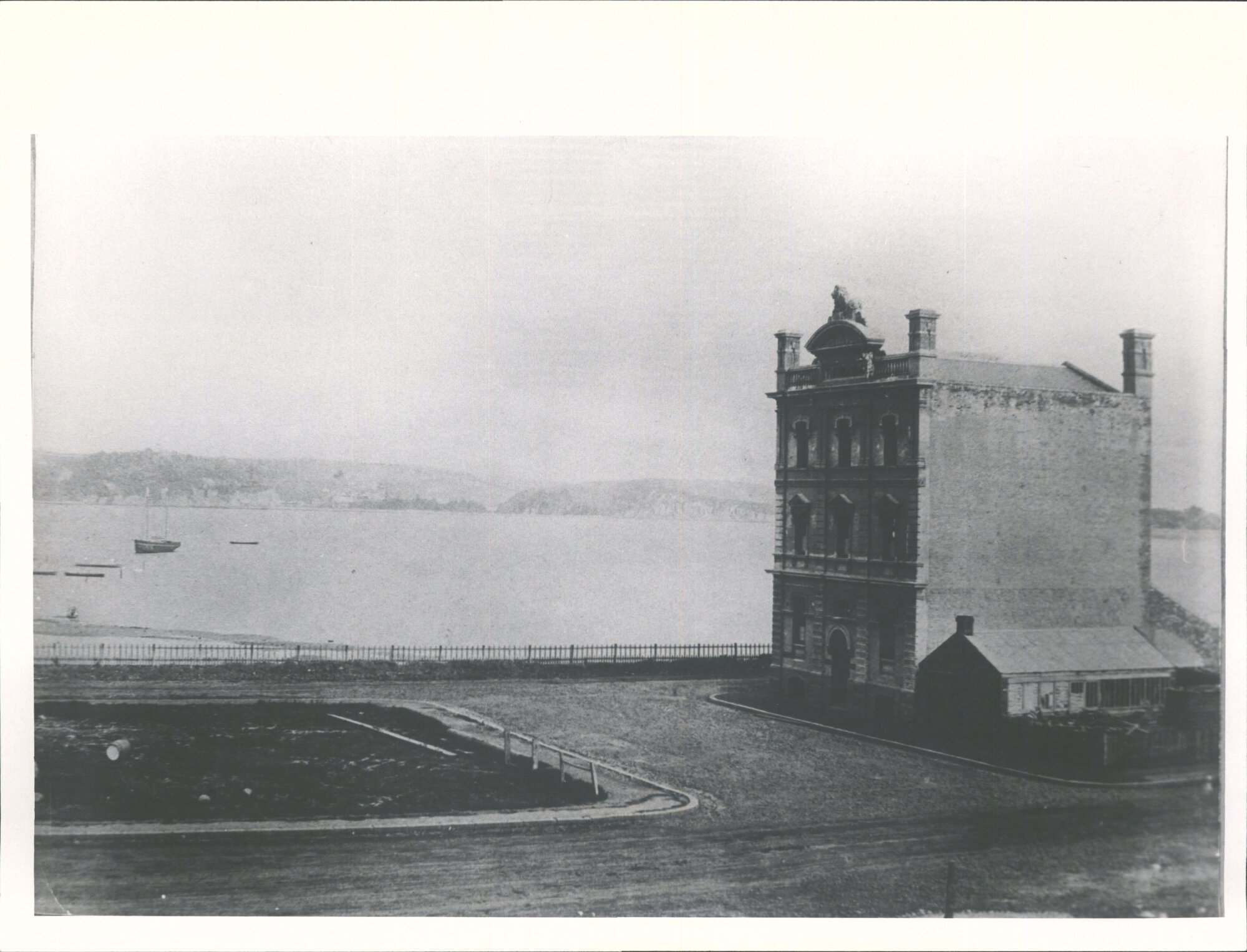 Cnr Police &amp; Crawford Sts, Premises of Thompson &amp; Co, Cordial Manufacturers