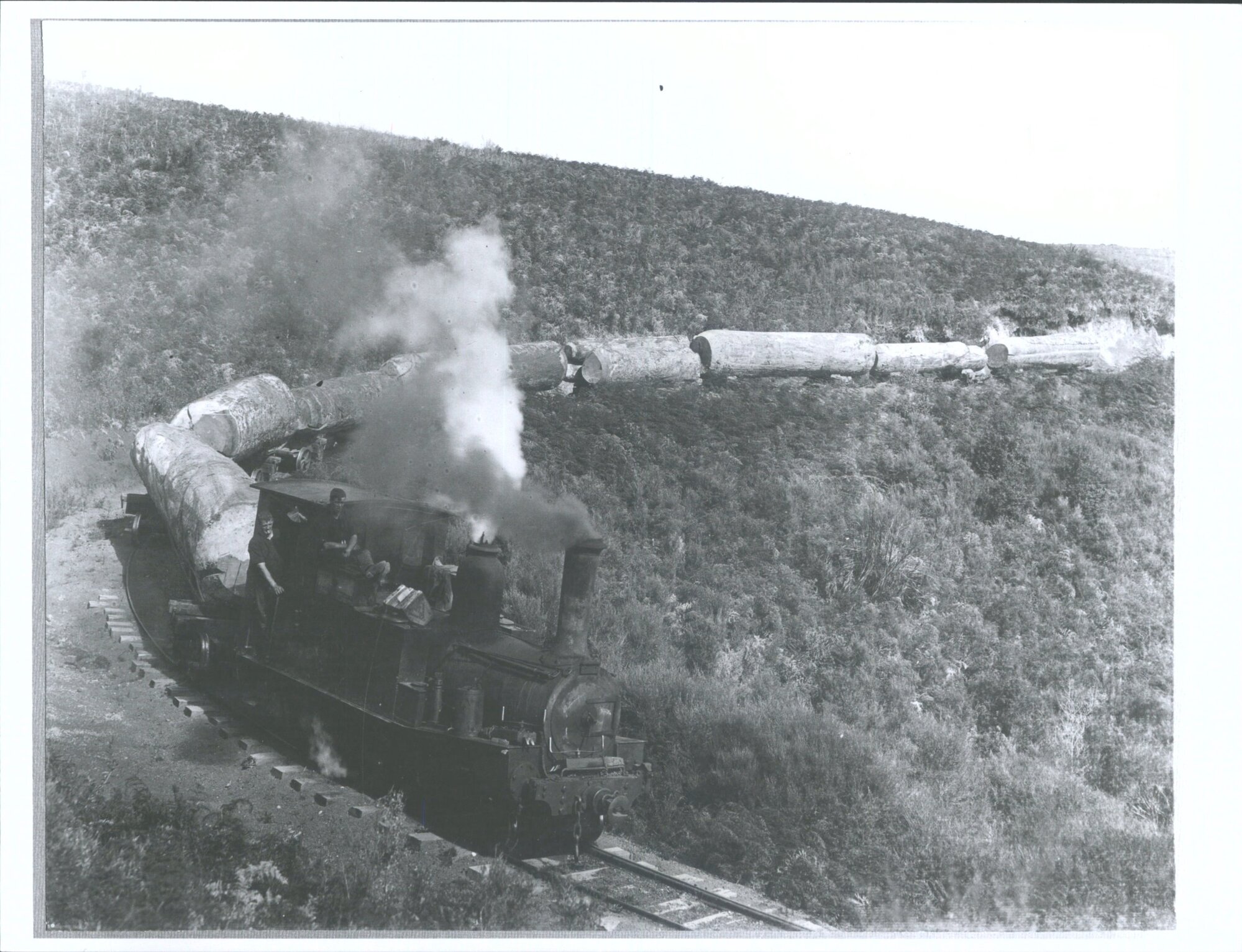 Omahuta  "when they are frequently loaded on tracks for conveyance for steam tramline"