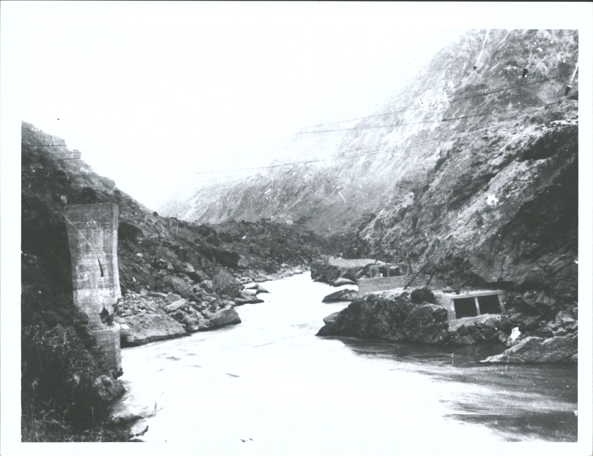 Cromwell Development Company-attempt at irrigation that failed -cromwell gorge (1 of 6 photos)