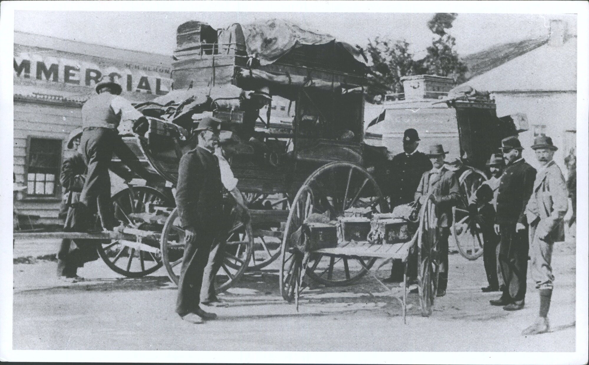Cobb &amp; Co's coach at Roxburgh