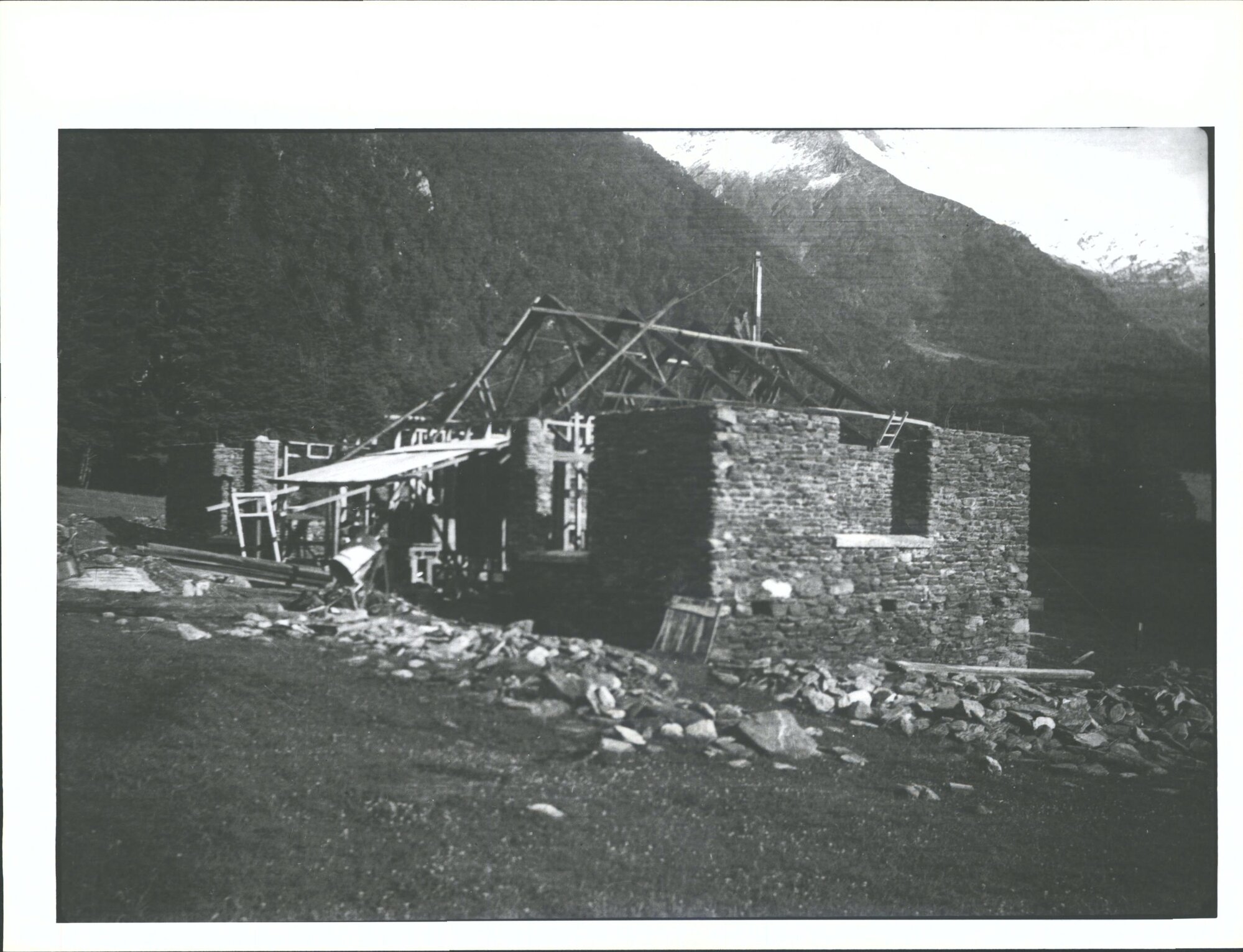 Alpine Club Hut construction Work Party