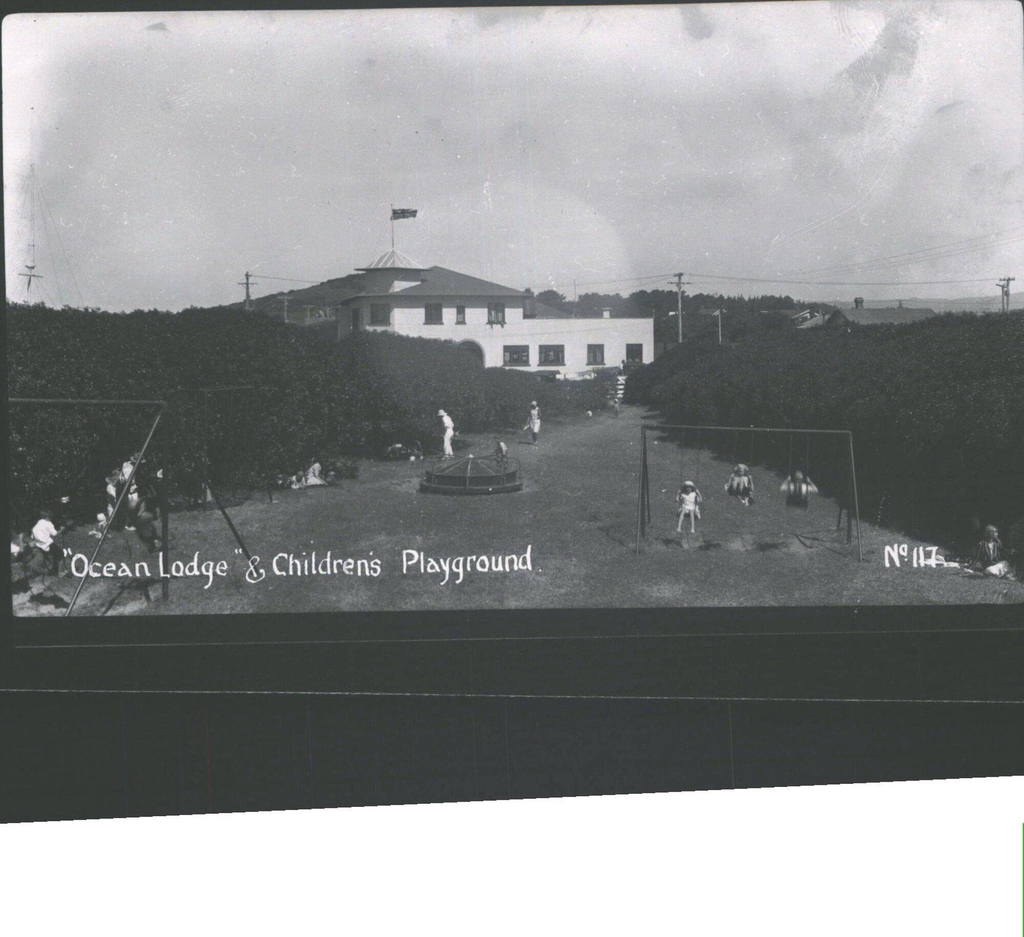 Ocean Lodge &amp; Childrens Playground