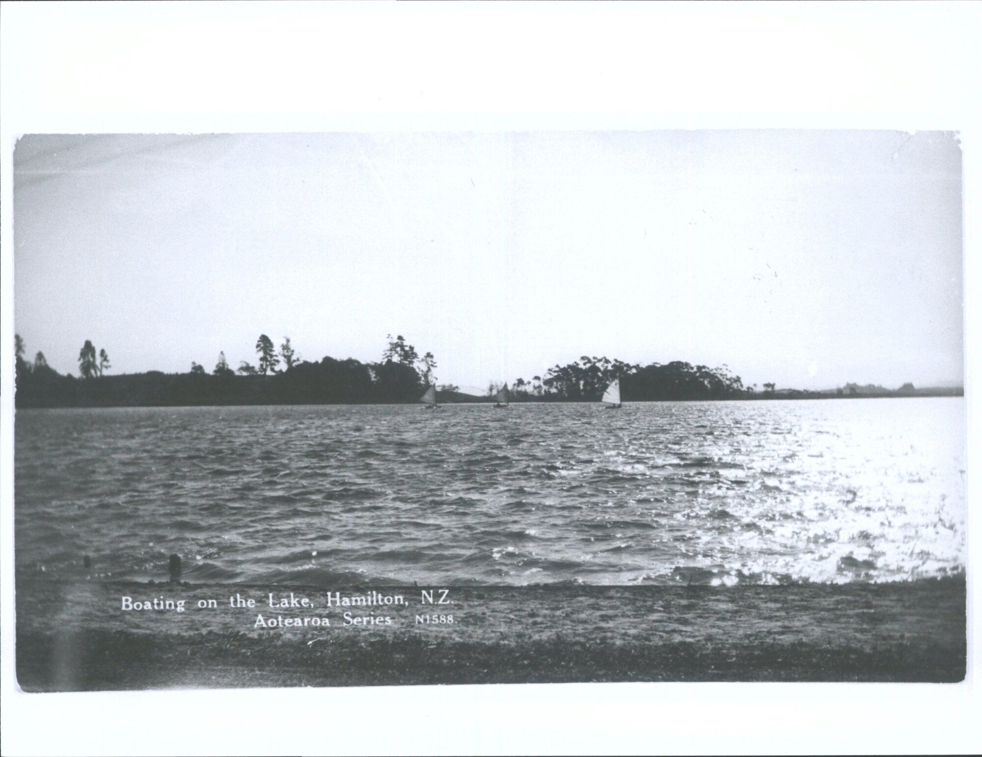 Boating on the Lake, Hamilton, N.Z.
