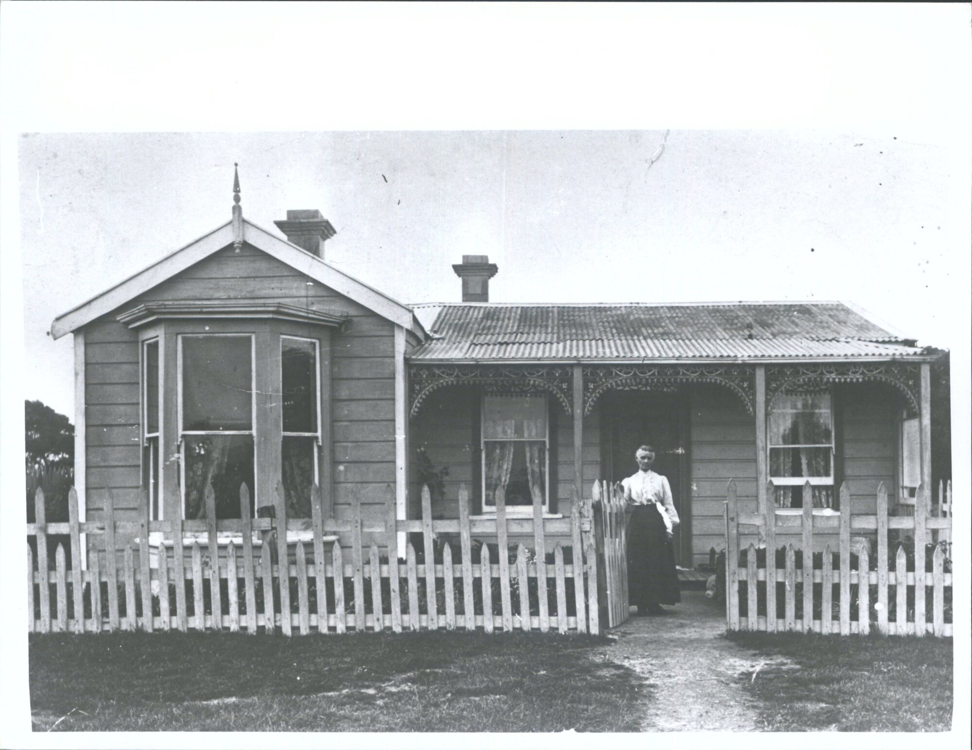 Mrs H Murcott Lincoln Street