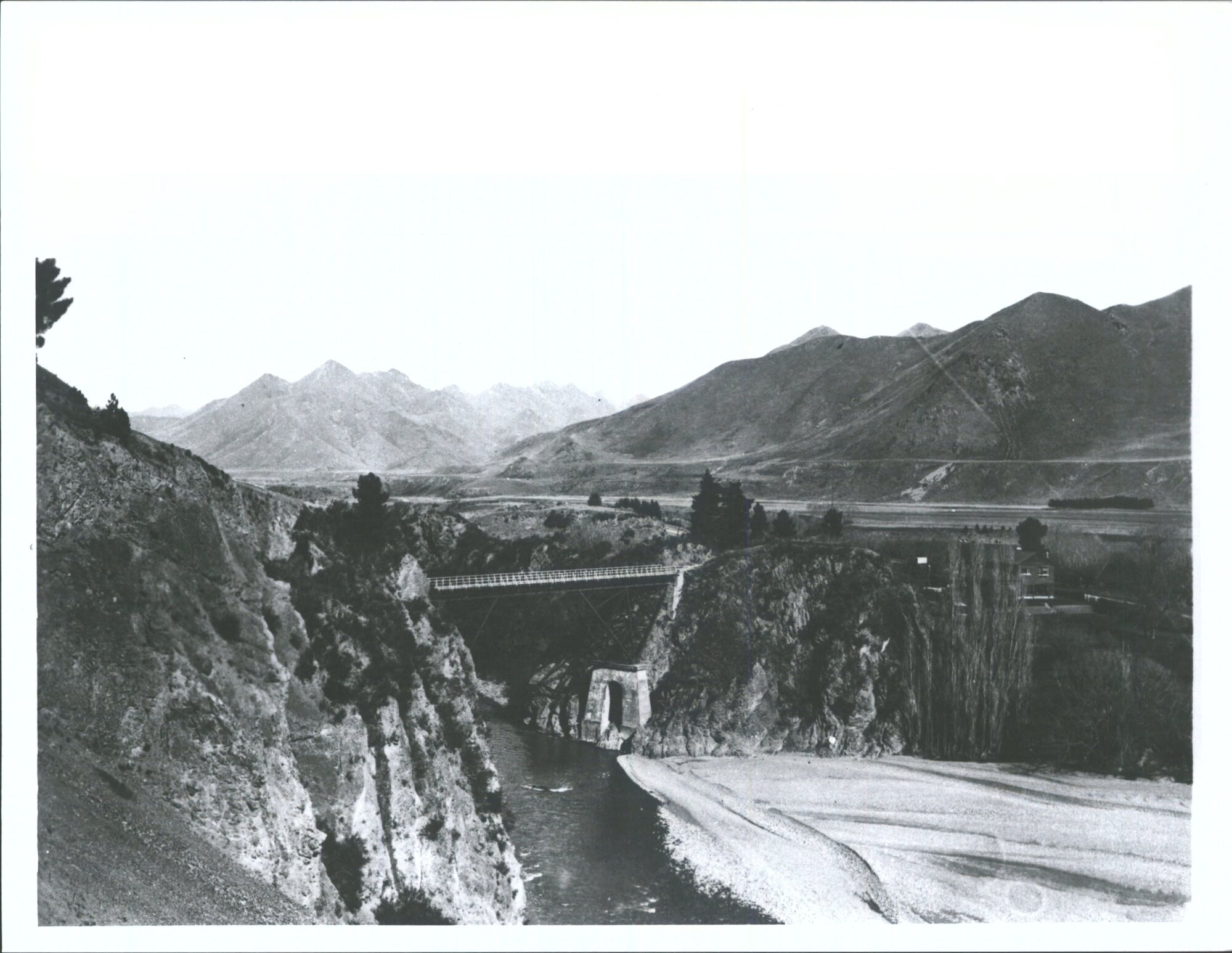 Waiau River Bridge Lochiel Station Homestead