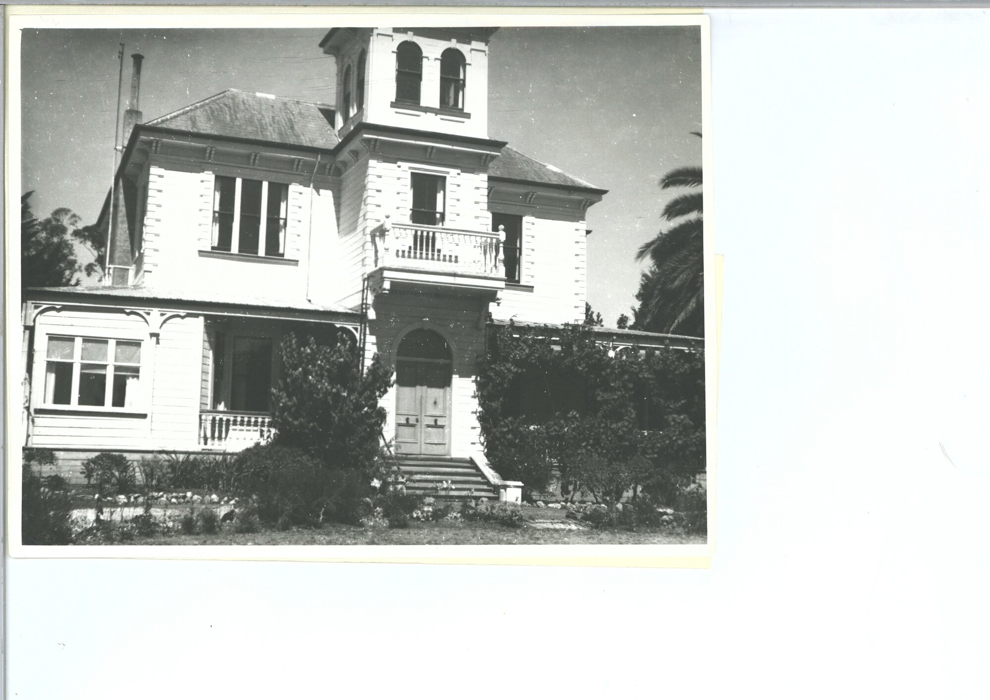 Duart, Havelock North, Originally private residence, now (1974) owned by Havelock Borough Council and used for meeting of commun