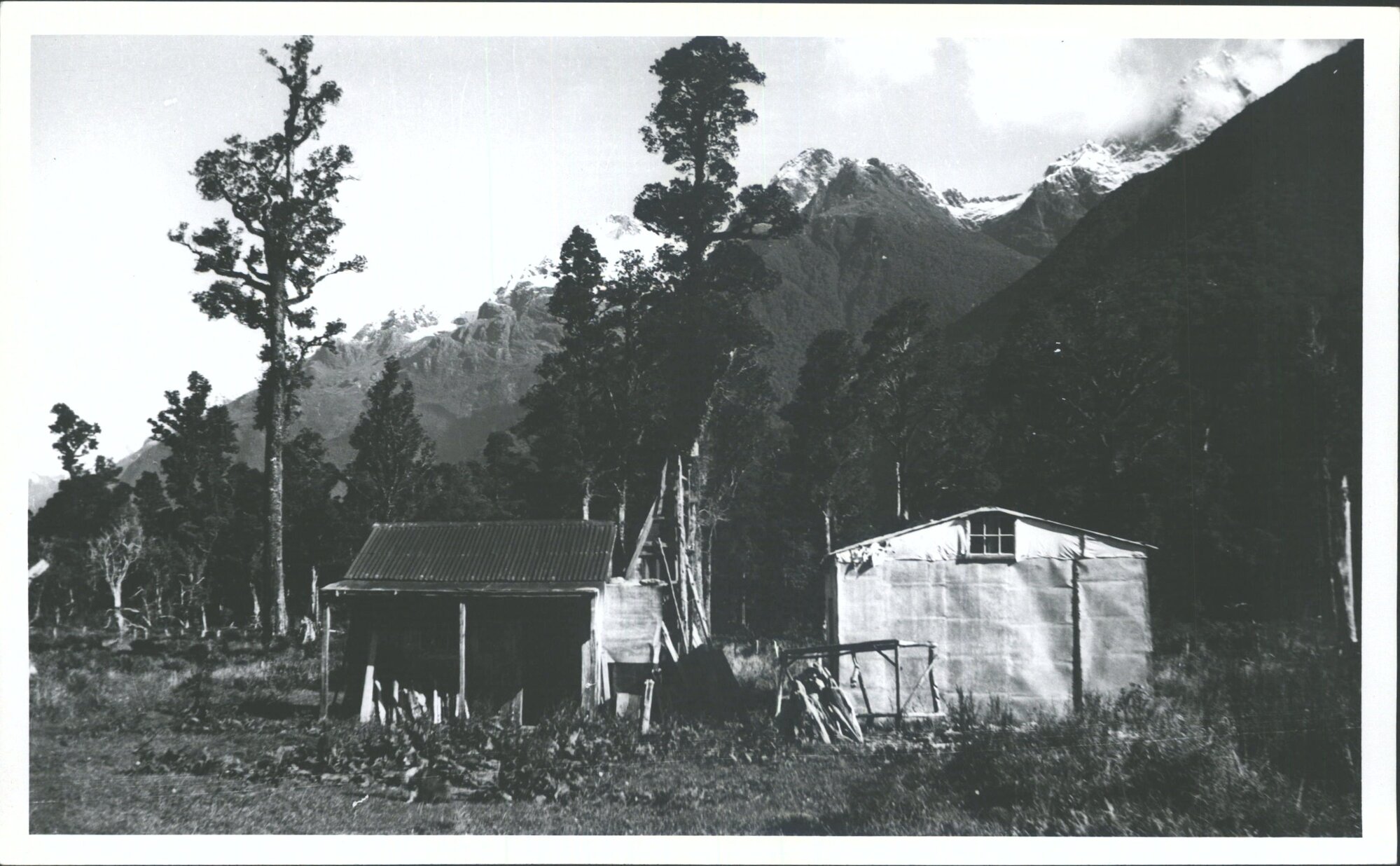 Hollyford Valley Hidden Falls Hut